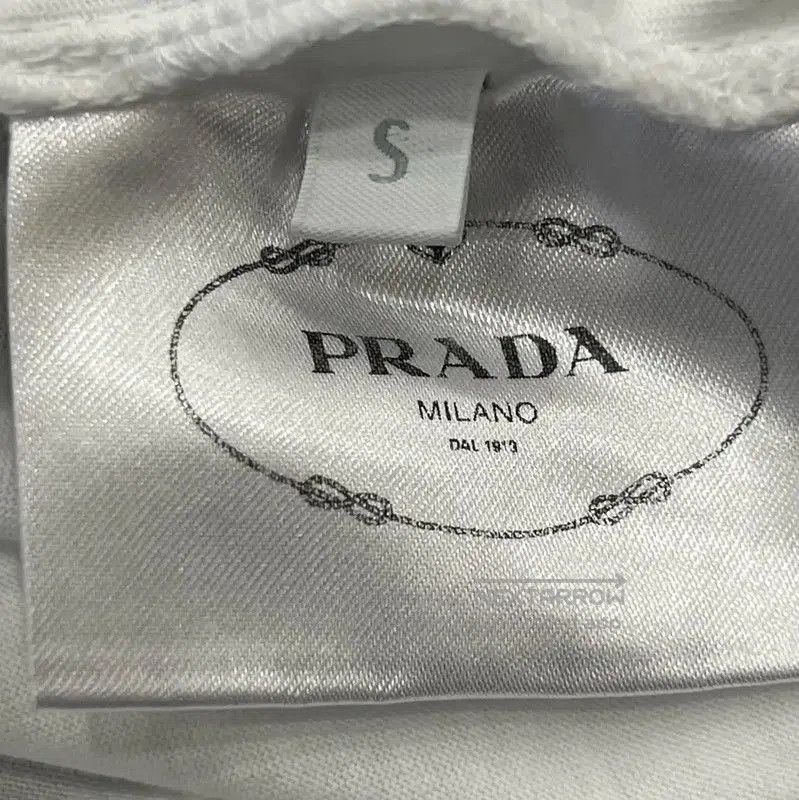 Prada Prada White Cotton Short Sleeve T-shirt. Size S / US 4 / IT 40 - 6 Thumbnail