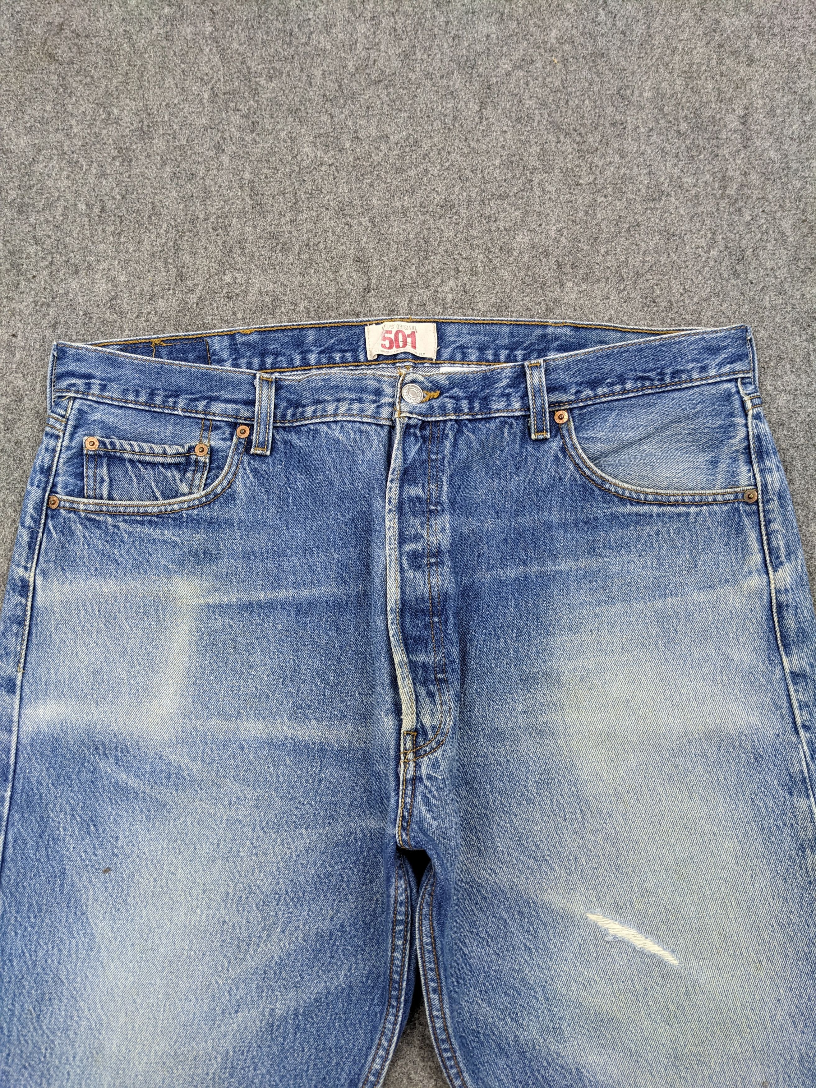 Levi's × Vintage Vintage Levis 501 Faded Blue Jeans DJ0019Z Size US 39 - 2 Thumbnail
