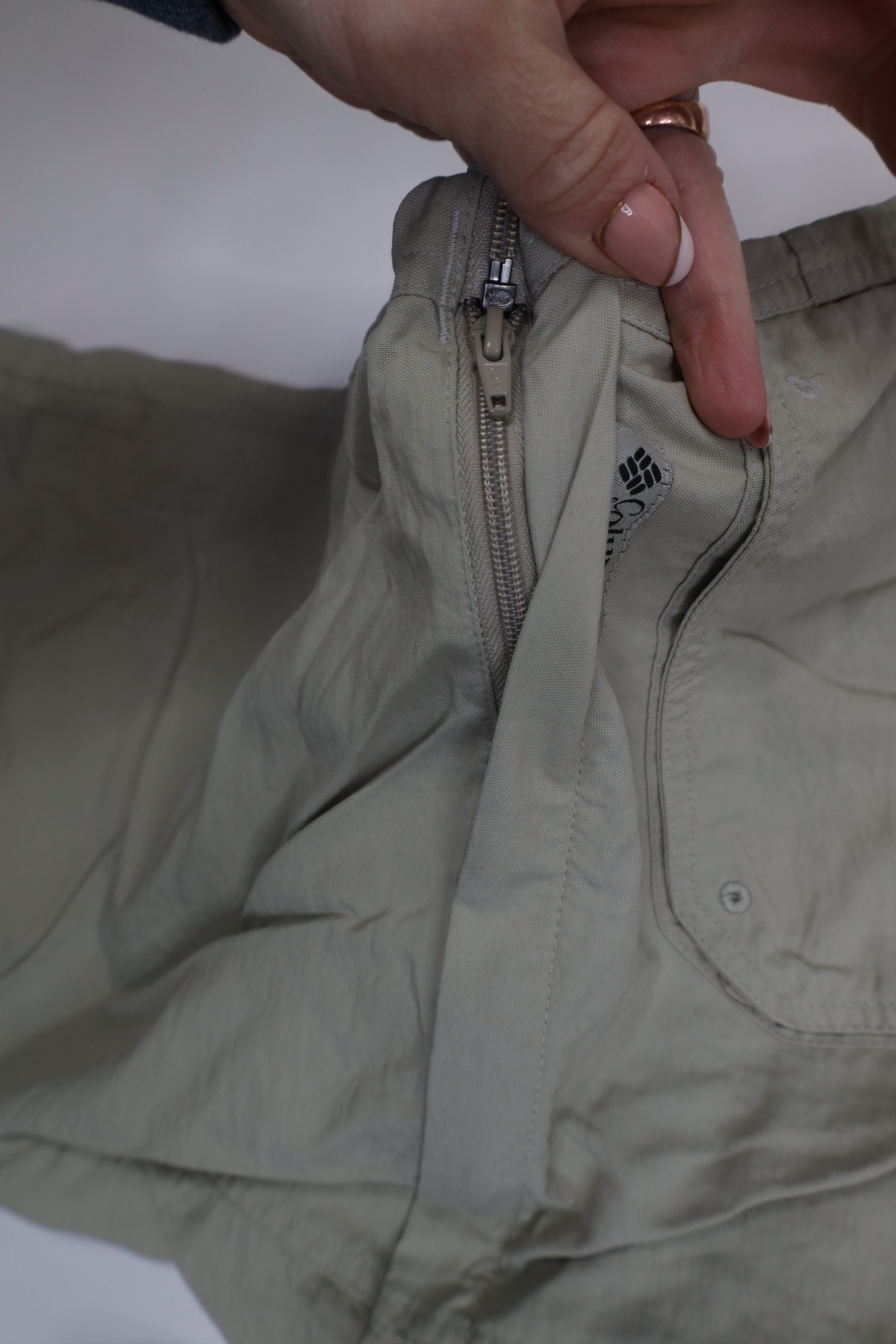 Columbia Vintage 90s Y2K Columbia Convertible Wide Leg Cargo Pants Size US 38 / EU 54 - 6 Thumbnail
