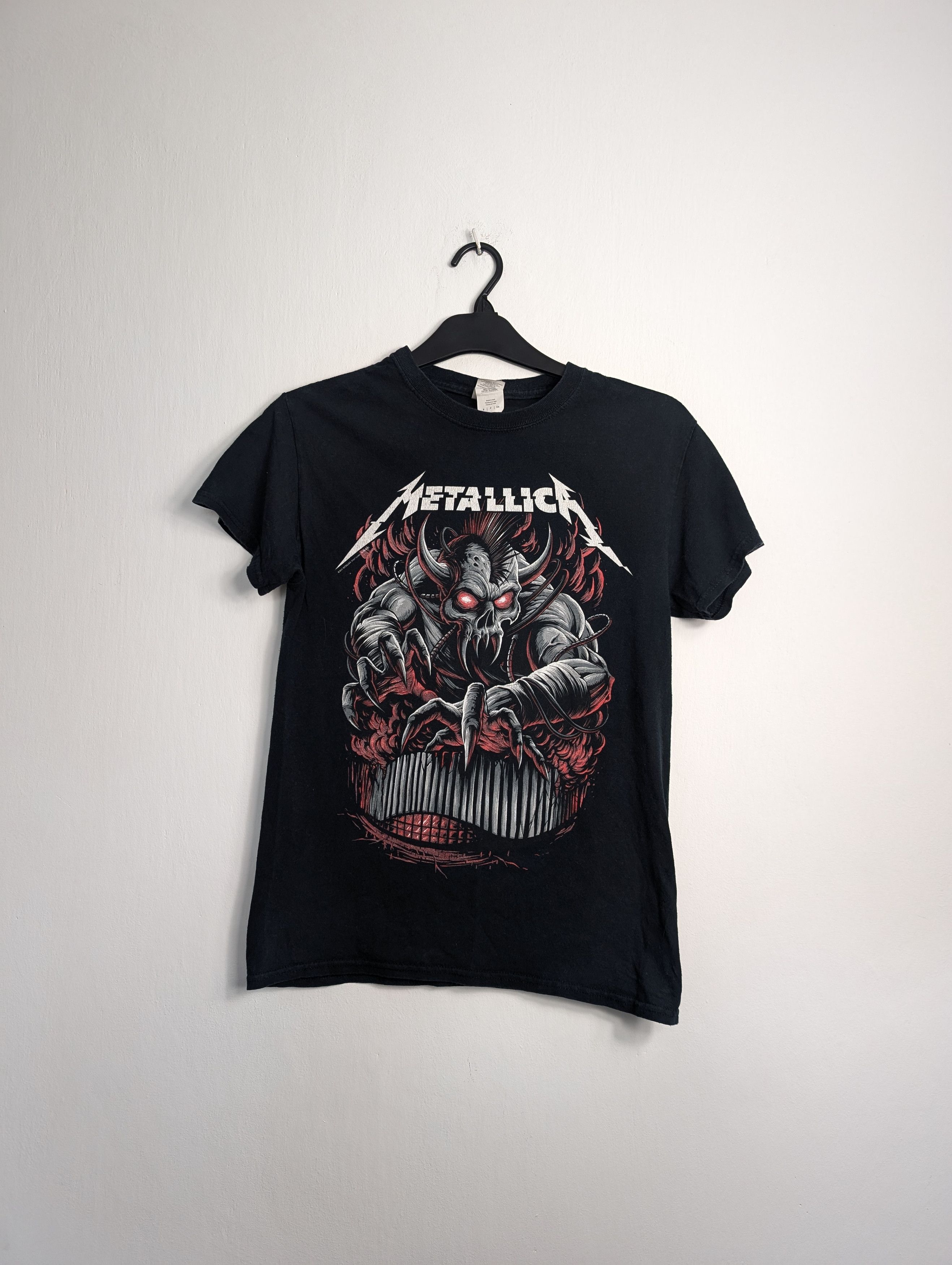 Band Tees × Metallica × Vintage Vintage Metallica Tour 2017/18 Rock Band Heavy Metal Merch Size US S / EU 44-46 / 1 - 1 Thumbnail