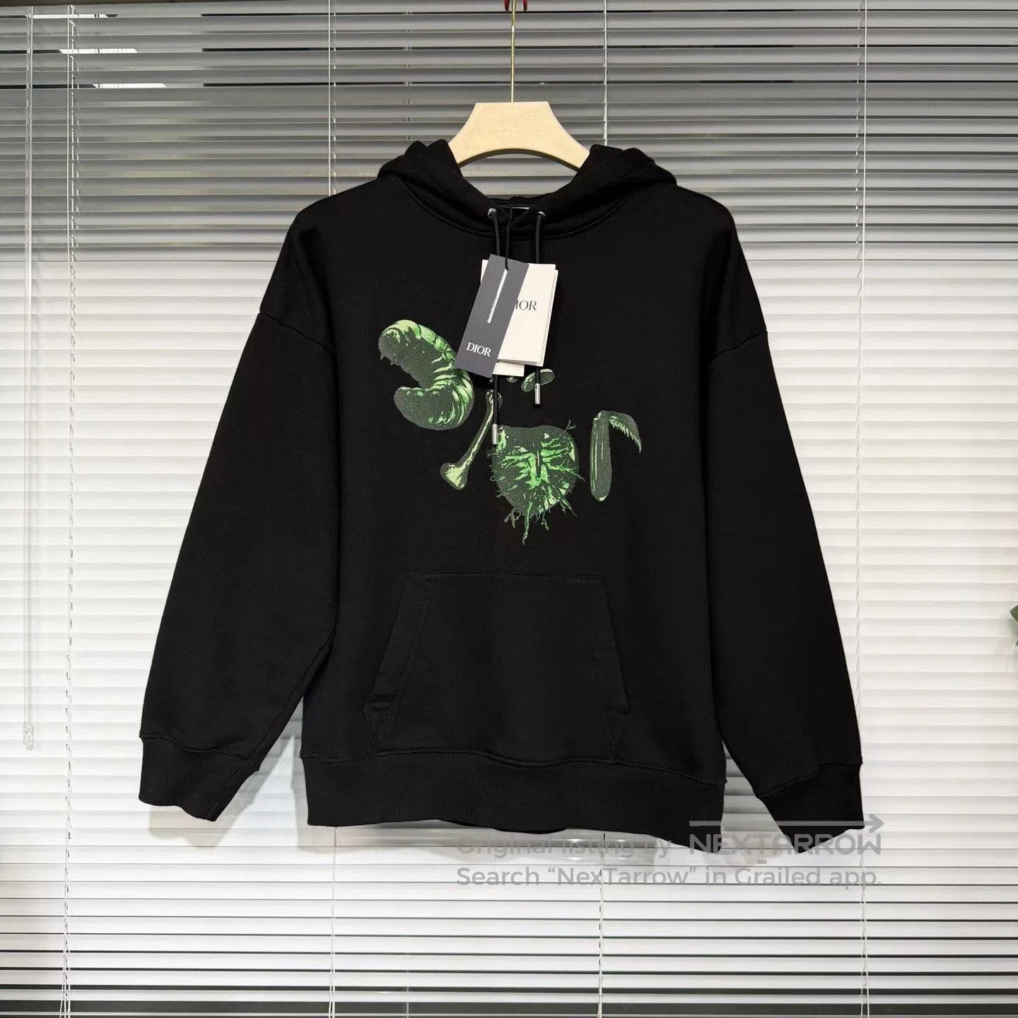 Dior dior black hoodie with travis scott collaboration. Size US S / EU 44-46 / 1 - 1 Thumbnail