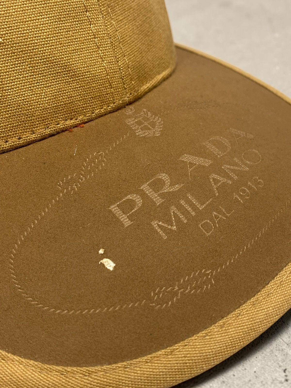 Prada Prada Milano Beige Hype Y2k Cap Size ONE SIZE - 9 Thumbnail