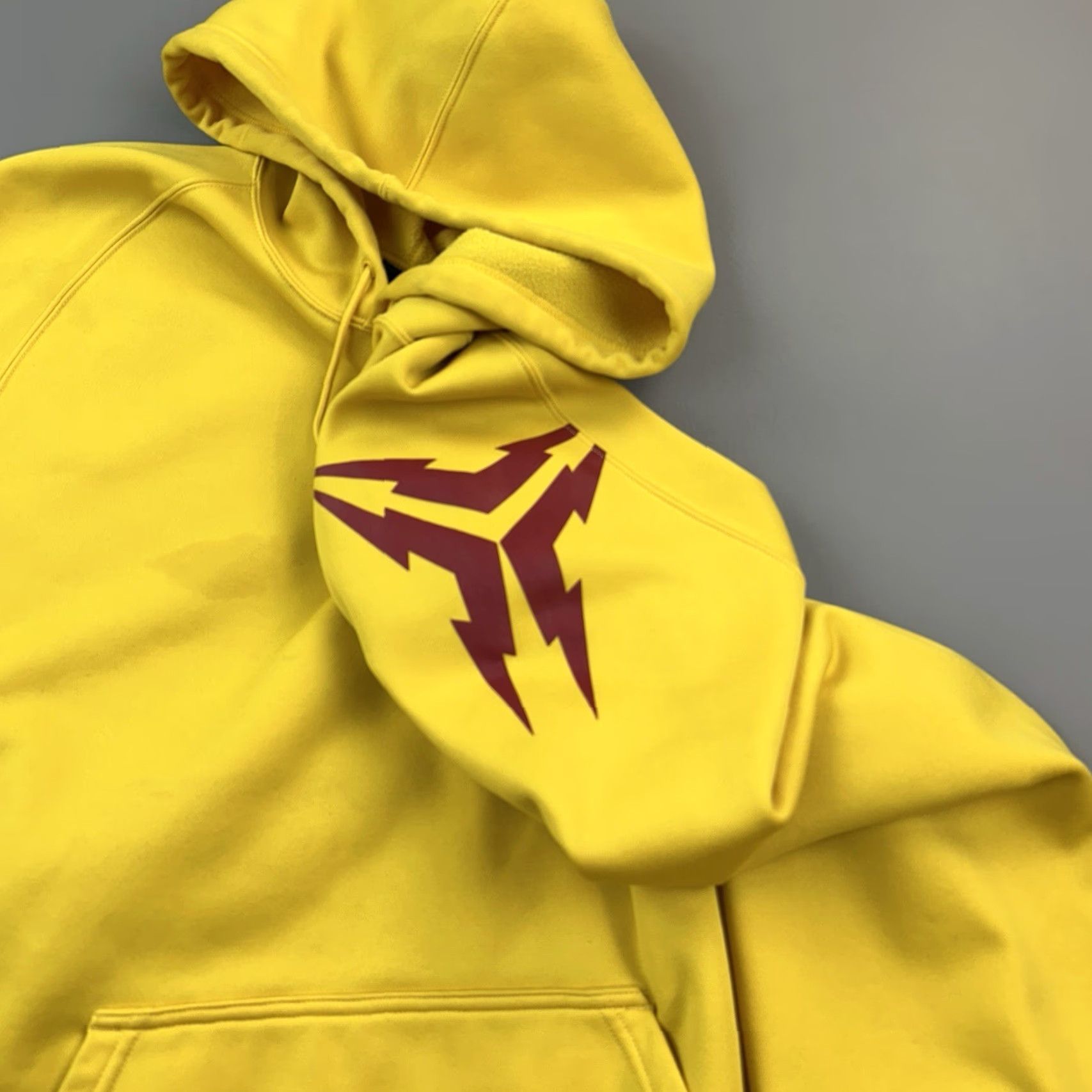 Nike VINTAGE Nike Hoodie Mens 2XL Therma Fit Kobe Bryant Center Swoosh Pullover Y2K Size US XXL / EU 58 / 5 - 2 Thumbnail