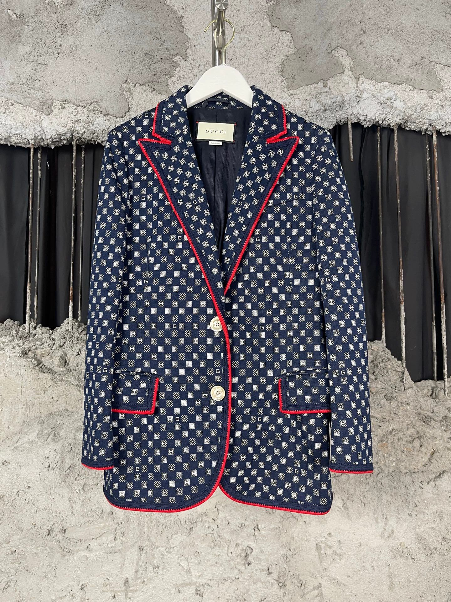 Gucci Gucci New Suit Size 36 Size XS / US 0-2 / IT 36-38 - 1 Thumbnail
