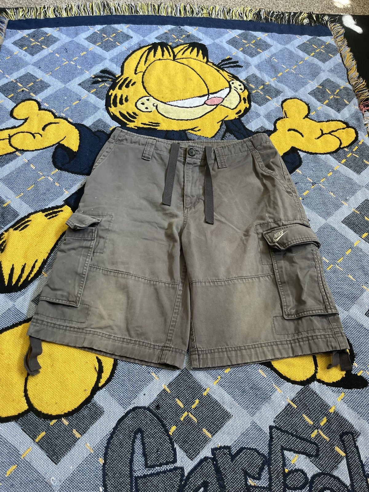 Nike Vintage Y2K Baggy Nike Cargo Shorts Size US 33 - 1 Thumbnail