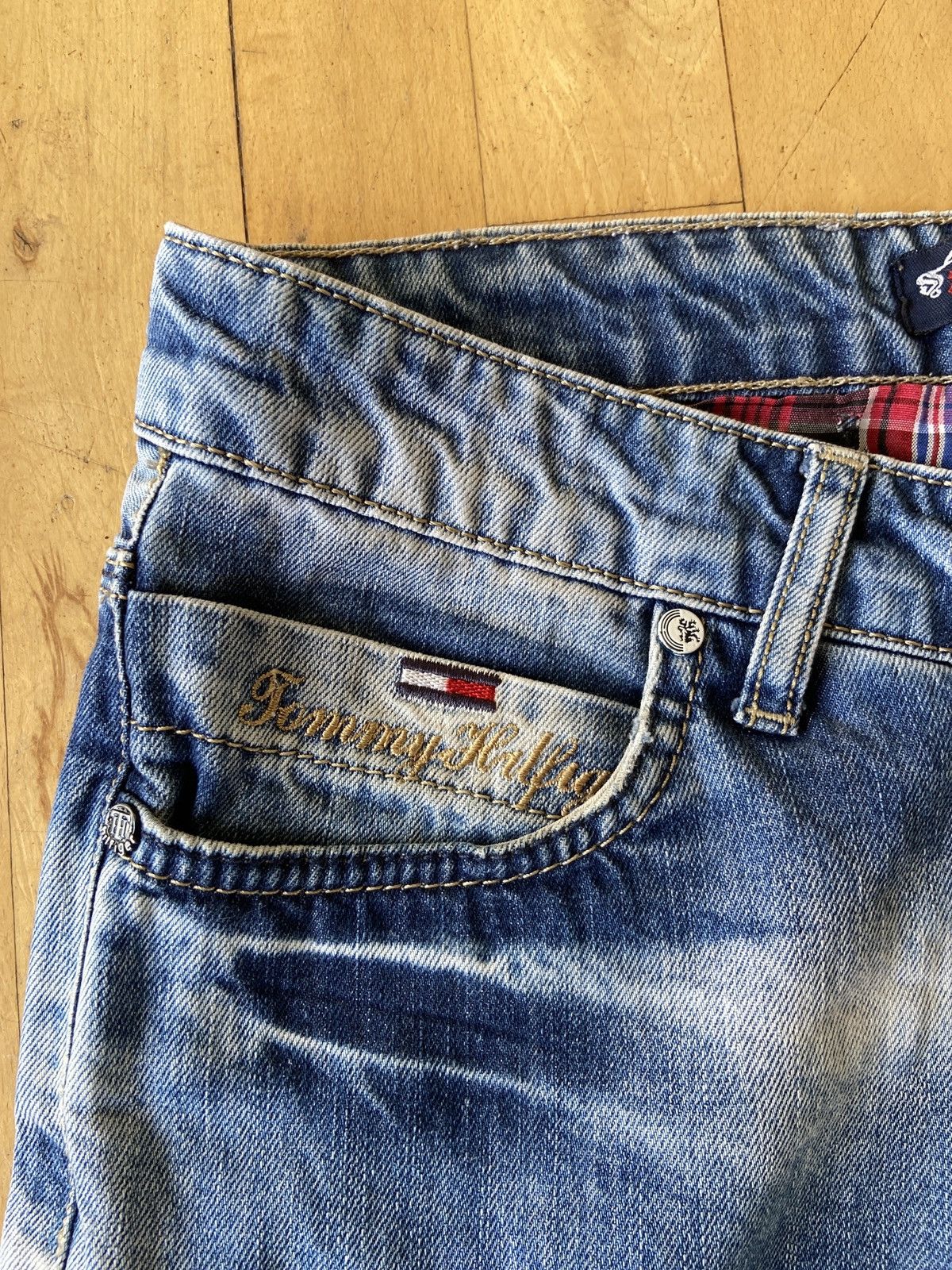 Tommy Hilfiger Rare Vintage Tommy Hillfiger jorts/shorts Size US 34 / EU 50 - 4 Thumbnail
