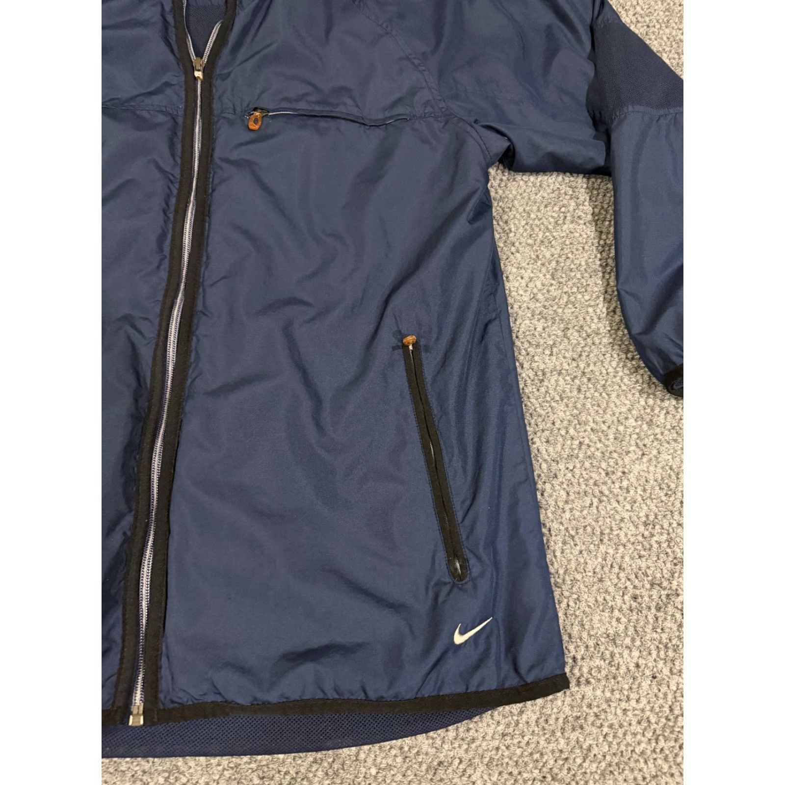 Nike VINTAGE Nike windbreaker jacket Mens M Blue Full Zip Lightweight Windbreaker Logo Sports Activewear Jacket Size US M / EU 48-50 / 2 - 3 Thumbnail