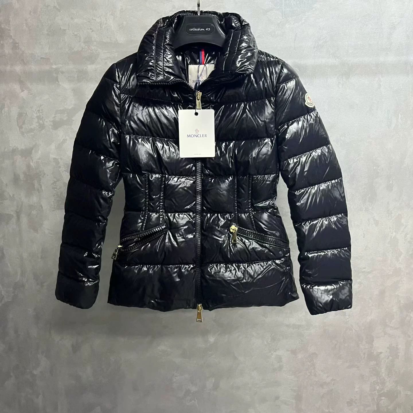 Moncler Moncler Slim Black Down Jacket 1 Women Size XS / US 0-2 / IT 36-38 - 1 Thumbnail