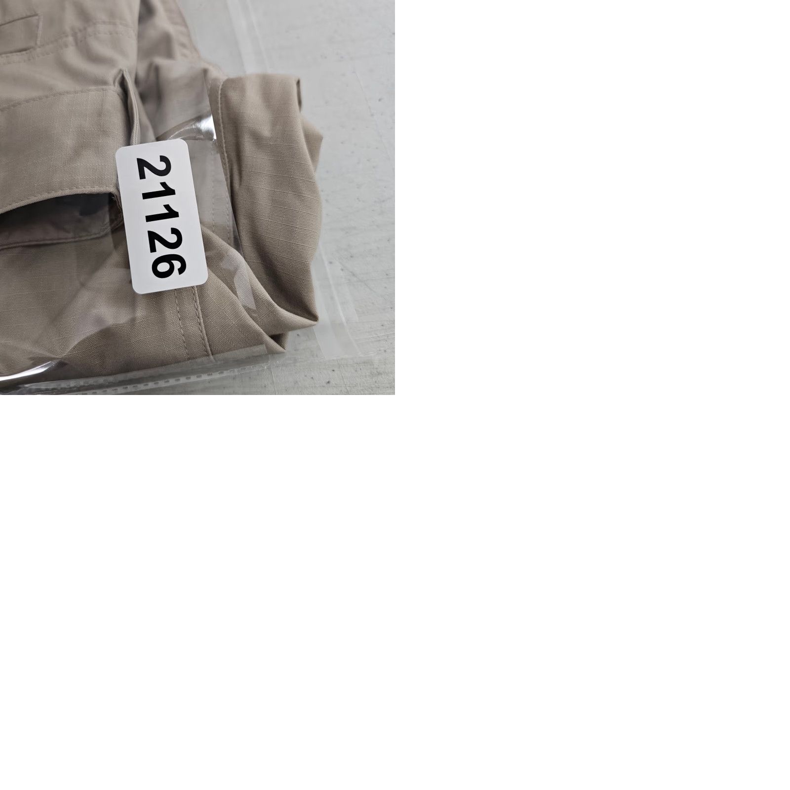 Vintage Galls Mens Cargo Pants 44x34 Khaki Ripstop Workwear Pockets Pants Regular Straight Cargo Vintage No Size US 44 / EU 60 - 9 Thumbnail