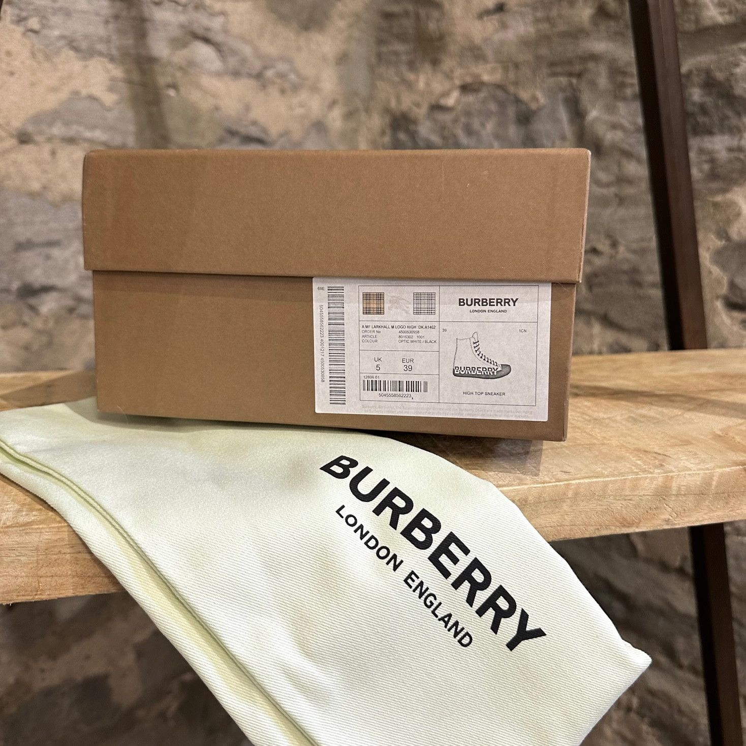 Burberry Burberry Larkhall White Canvas Logo High-top Sneakers Size US 6 / EU 39 - 10 Thumbnail