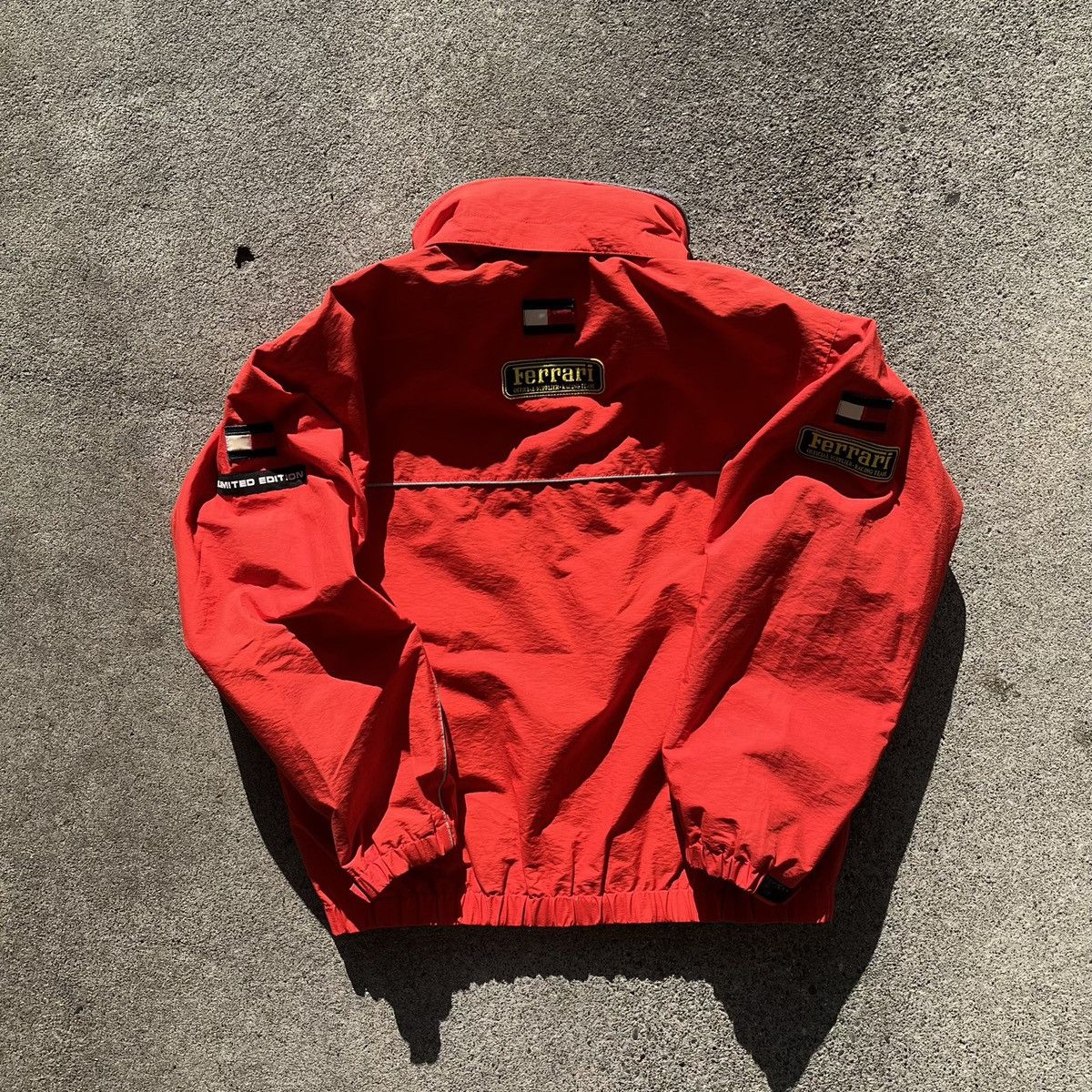 1998 Ferrari deals F-1 windbreaker with hoodie in flaws are in pictures