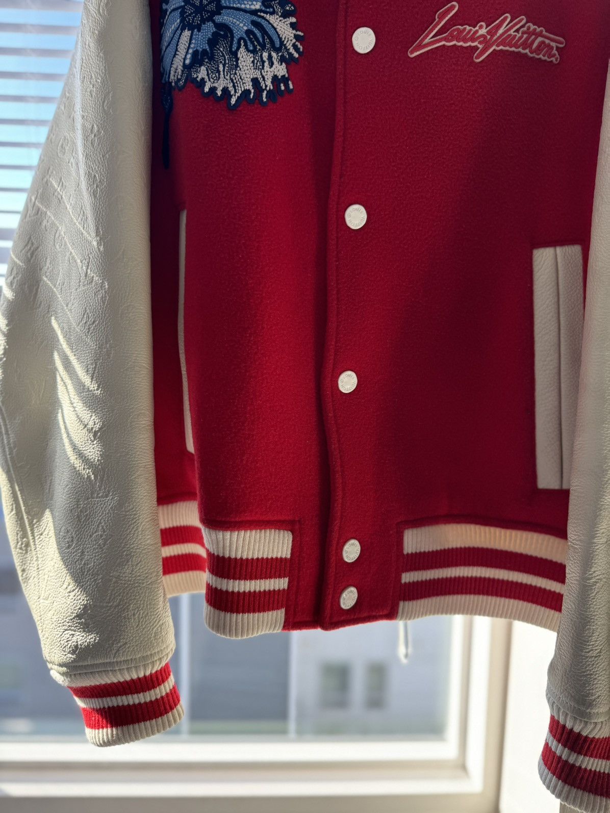 Louis Vuitton × Yayoi Kusama 2023 x Yayoi Kusama Leather Varsity Varsity Jacket Size US XL / EU 56 / 4 - 4 Thumbnail