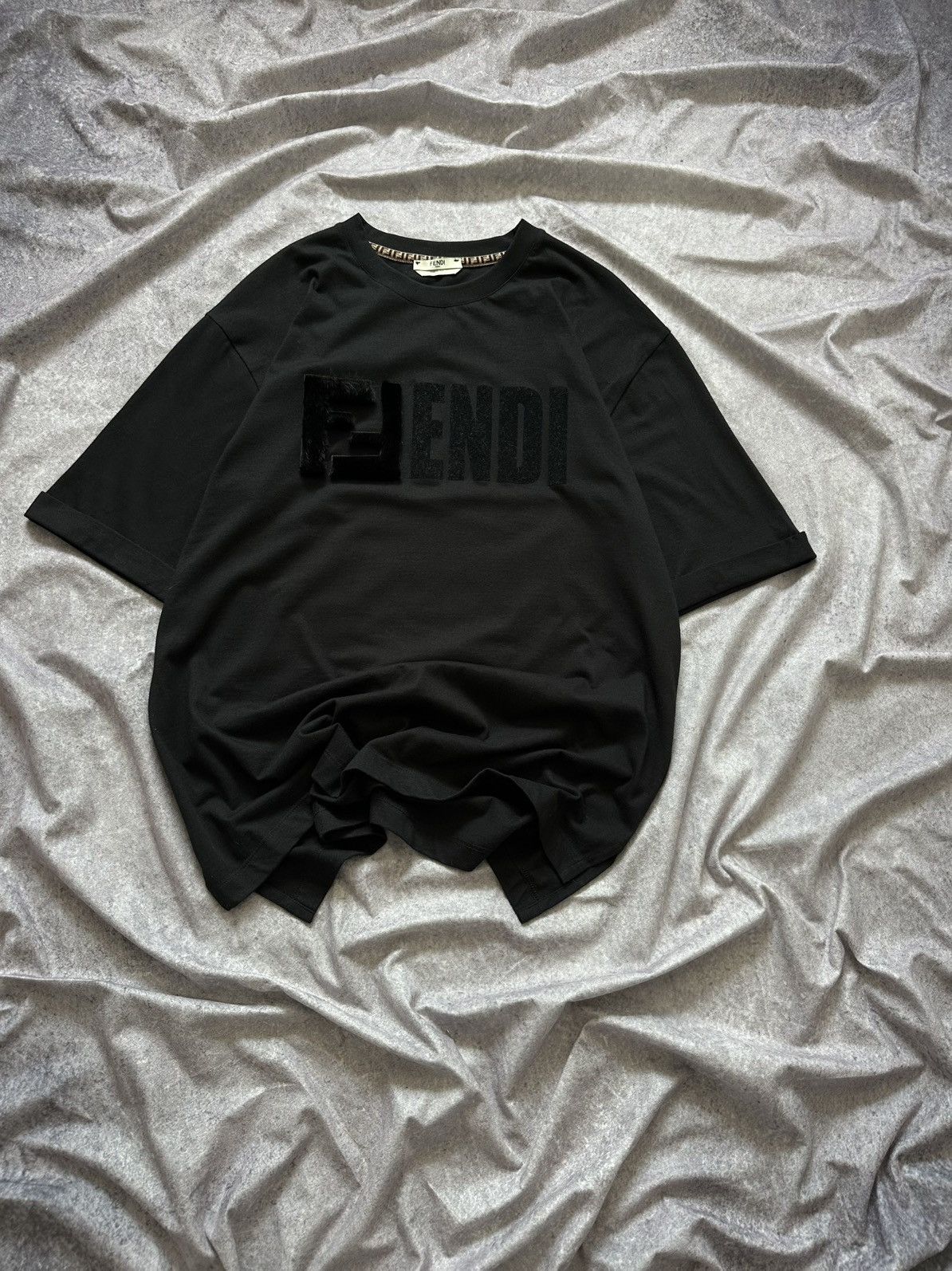 Fendi Fendi Fur Logo Black Mens T-Shirt Tee Size M Size US M / EU 48-50 / 2 - 3 Thumbnail