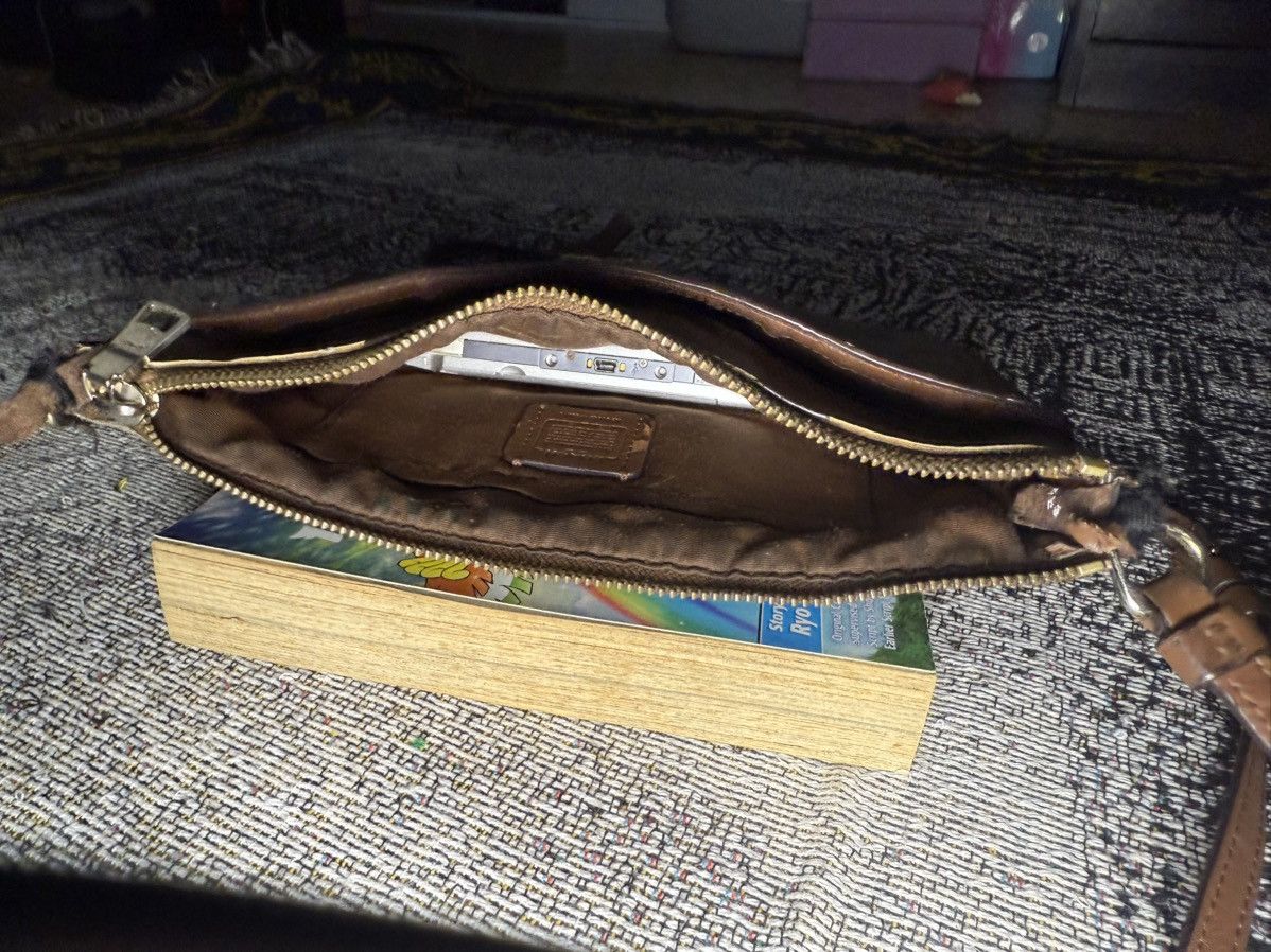 Coach Coach Tan signature pattern crossbody bag Size ONE SIZE - 5 Thumbnail