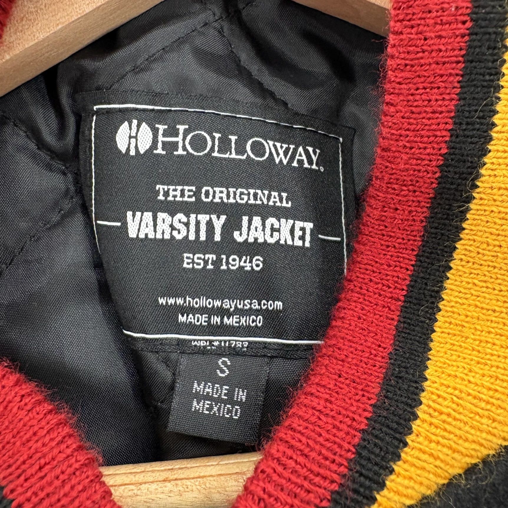 Holloway Holloway Varsity Jacket Mens Small Black Wool Leather Sleeves Striped Letterman Size US S / EU 44-46 / 1 - 4 Thumbnail