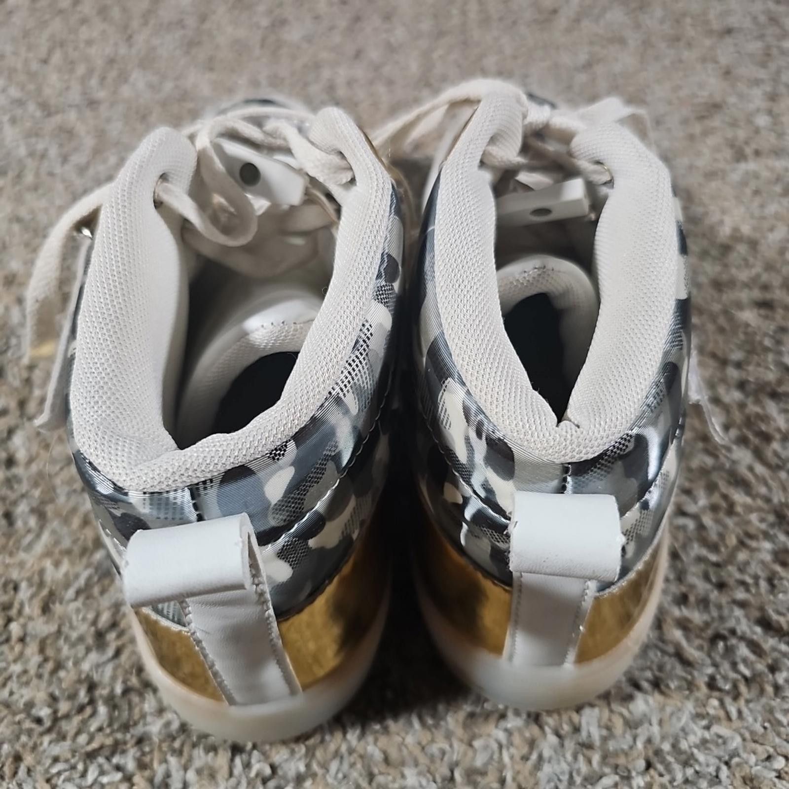 The Unbranded Brand gold white camo light up shoes Sz 39 LED Colors Strobe Size US 8.5 / EU 41-42 - 8 Thumbnail