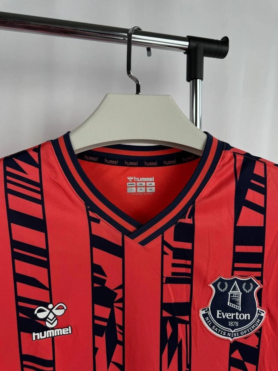 Hummel Everton 23/24 Away Authentic Blank Jersey Pink Hummel Size US M / EU 48-50 / 2 - 6 Thumbnail