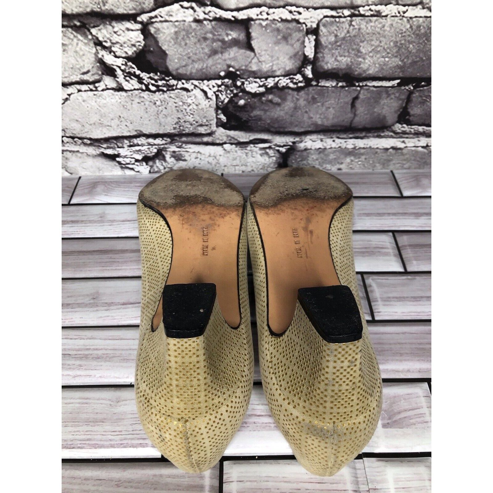 Salvatore Ferragamo Salvatore Ferragamo Beige Leather Geometric Dress Pump Heels Size US 7.5 / IT 37.5 - 6 Thumbnail
