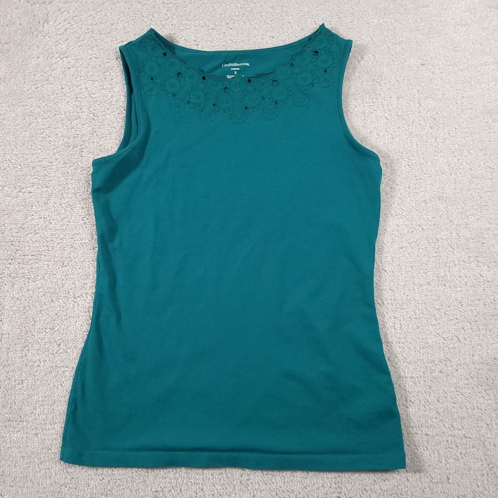Croft & Barrow Croft & Barrow Shirt Women's Small Green Eyelet Sleeveless Tank Top Boho Stretch Size S / US 4 / IT 40 - 2 Thumbnail