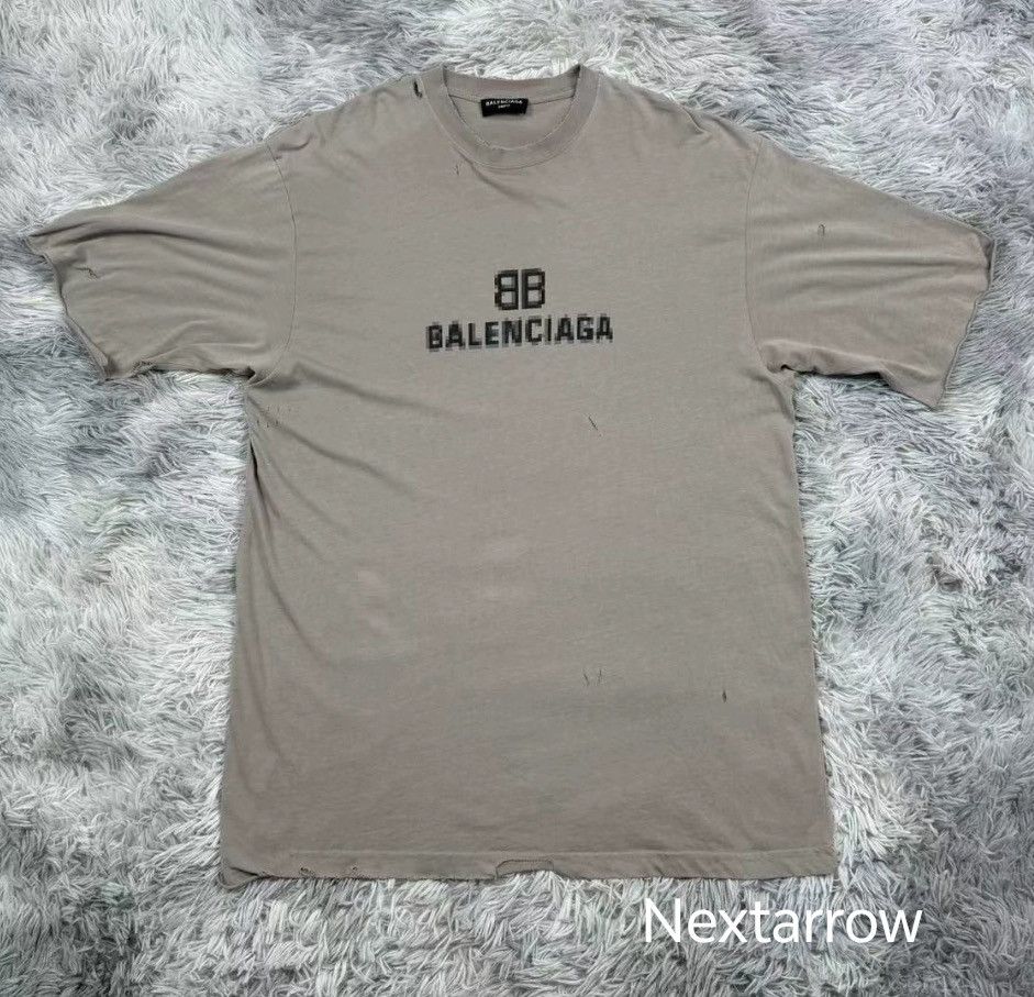 Balenciaga Balenciaga Mosaic Blurred Destruction Short 2410-Nextarrow Size US XXS / EU 40 - 1 Thumbnail