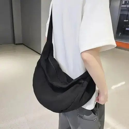 Japanese Brand Vintage Crossbody/Shoulder Bags Unisex Size ONE SIZE - 2 Thumbnail