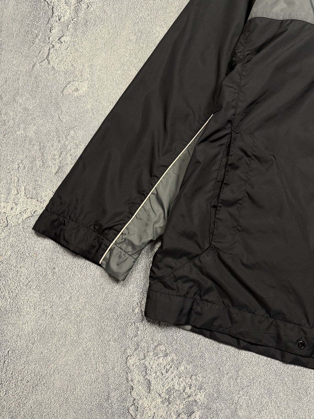Nike Nike Vintage Nylon Jacket Size US M / EU 48-50 / 2 - 4 Thumbnail