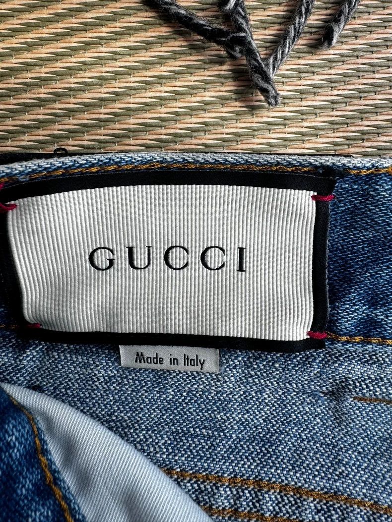 Gucci Gucci Fashionable blue embroidered logo women's denim short Size 27" / US 4 / IT 40 - 5 Thumbnail