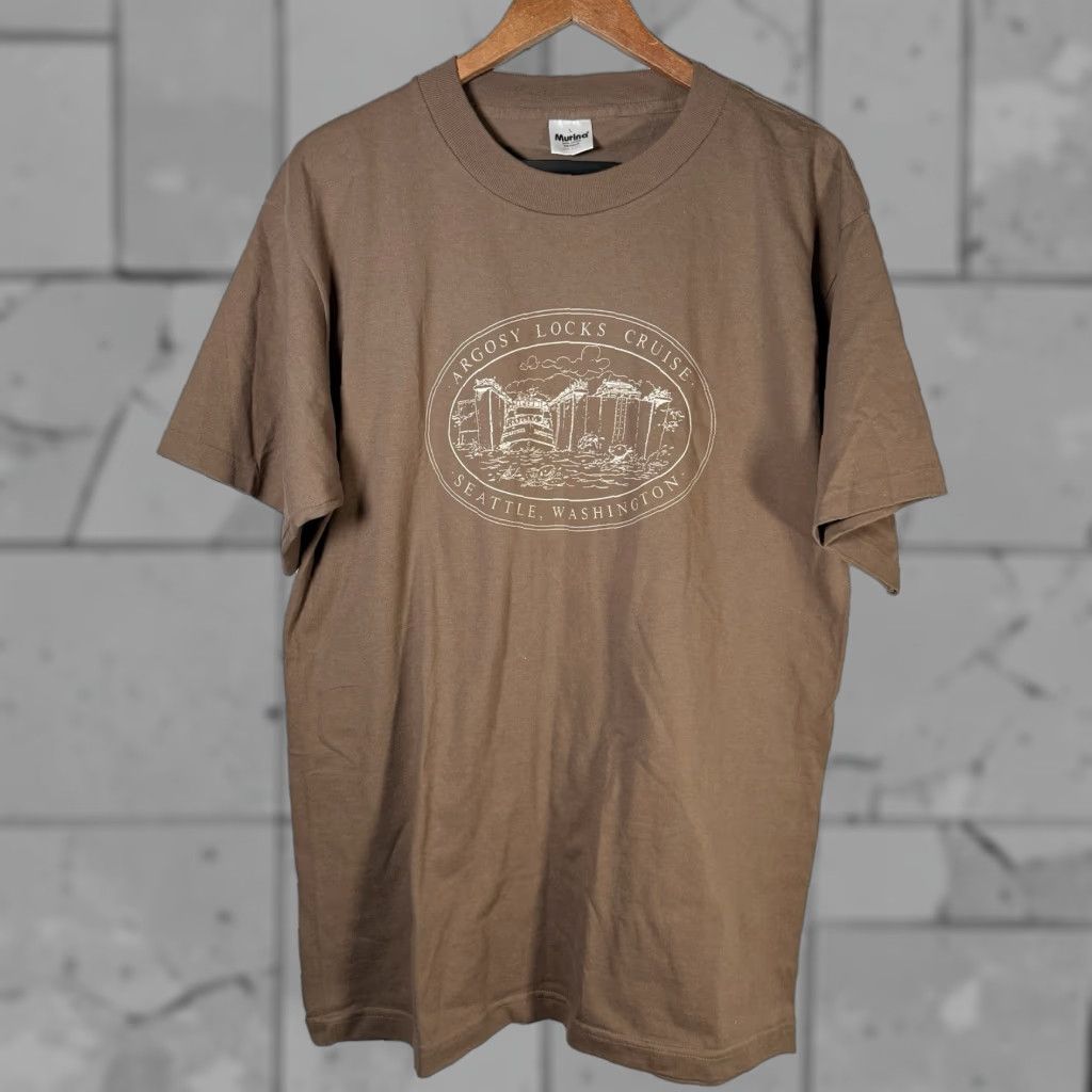 Vintage VINTAGE Murina ARGOSY Seattle T-Shirt Mens Size L Brown USA Graphic 90s Single Stitch Cotton Shirt Mens Size US L / EU 52-54 / 3 - 1 Thumbnail