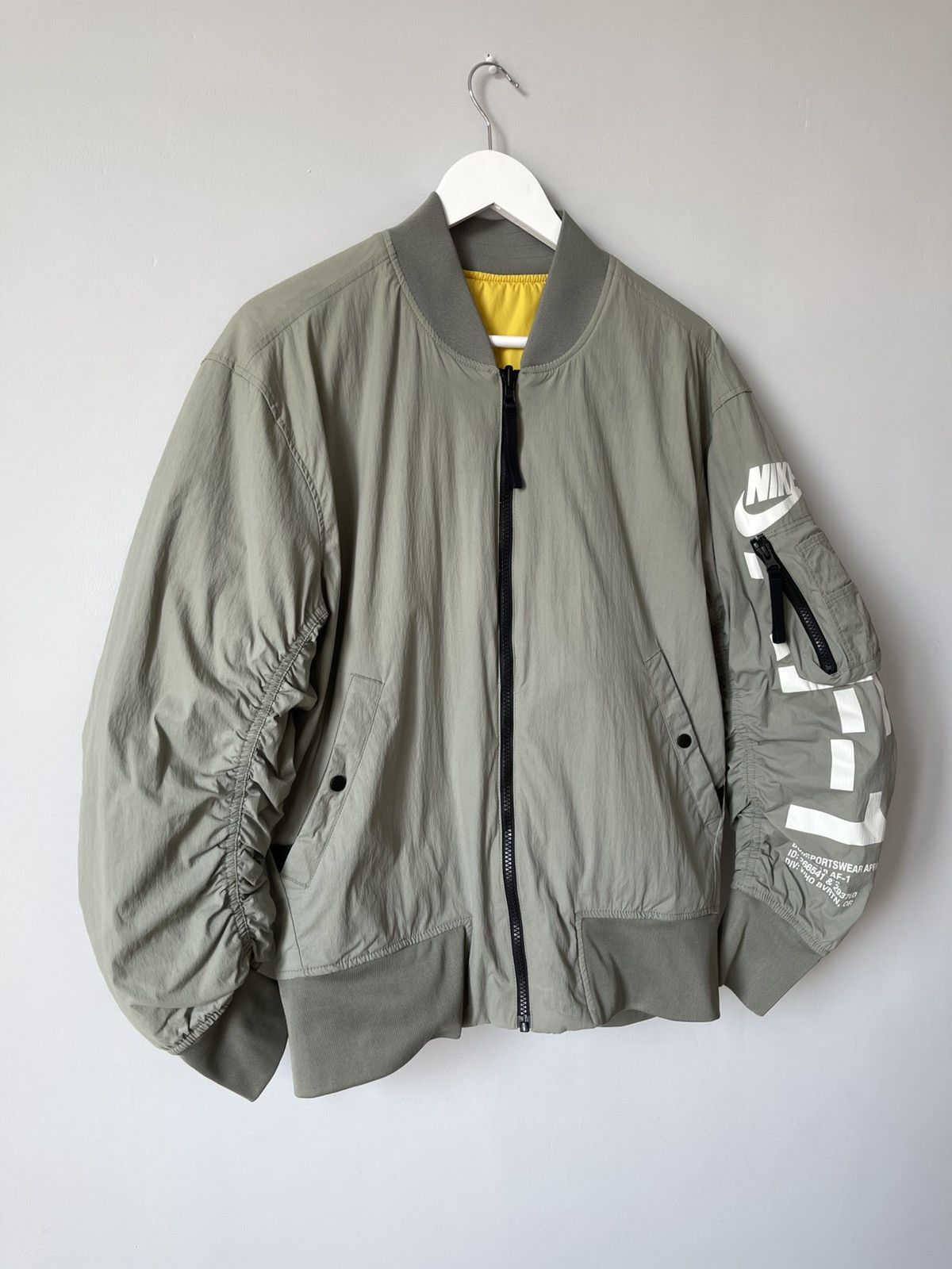 Nike Nike AF-1 Reversible Nylon Big Logo Swoosh Bomber Jacket Size US S / EU 44-46 / 1 - 3 Thumbnail