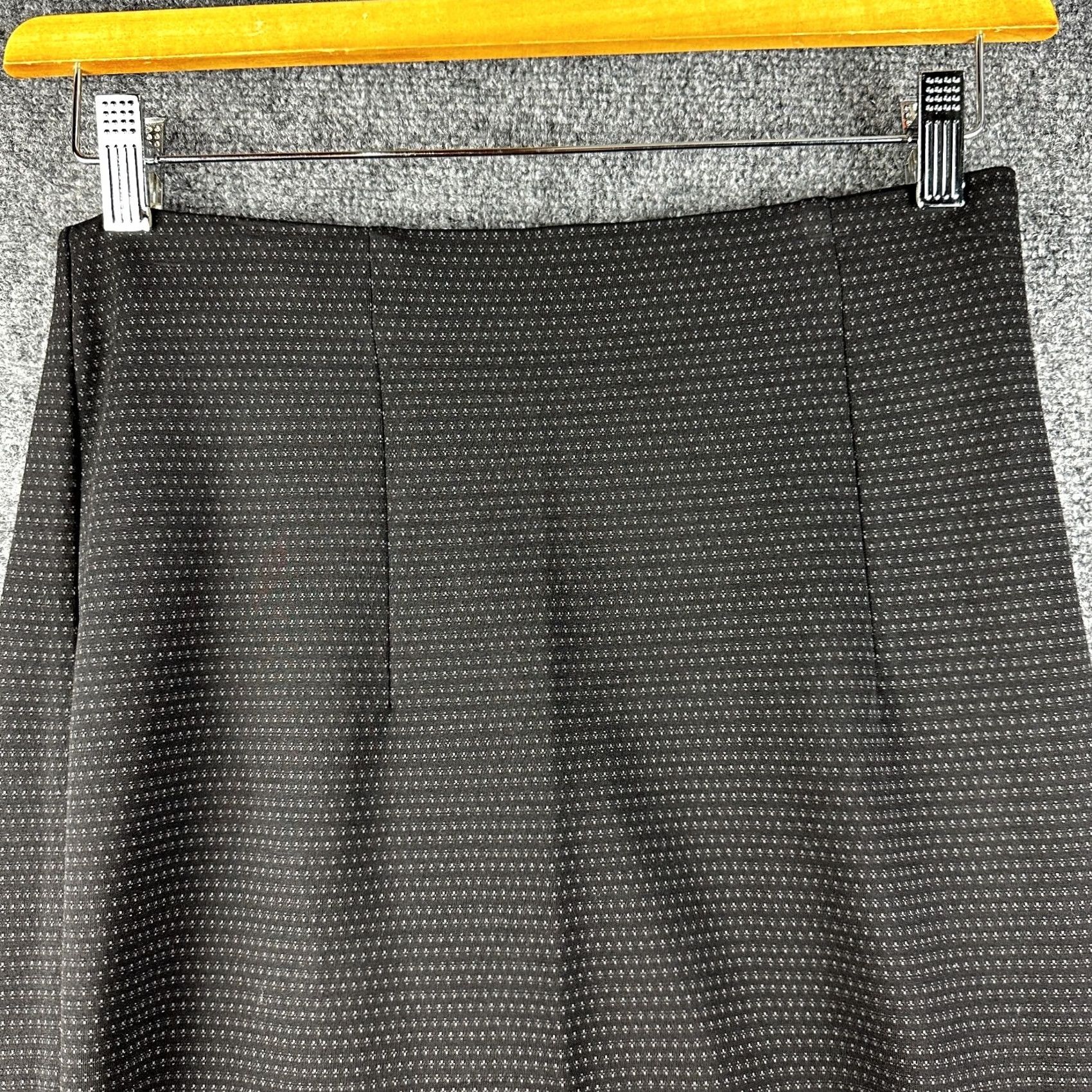 Vintage Massimo Fabbro Italy Skirt Womens 4 Black Stretch Knit Pencil Vent Back Zipper Size 27" / US 4 / IT 40 - 2 Thumbnail