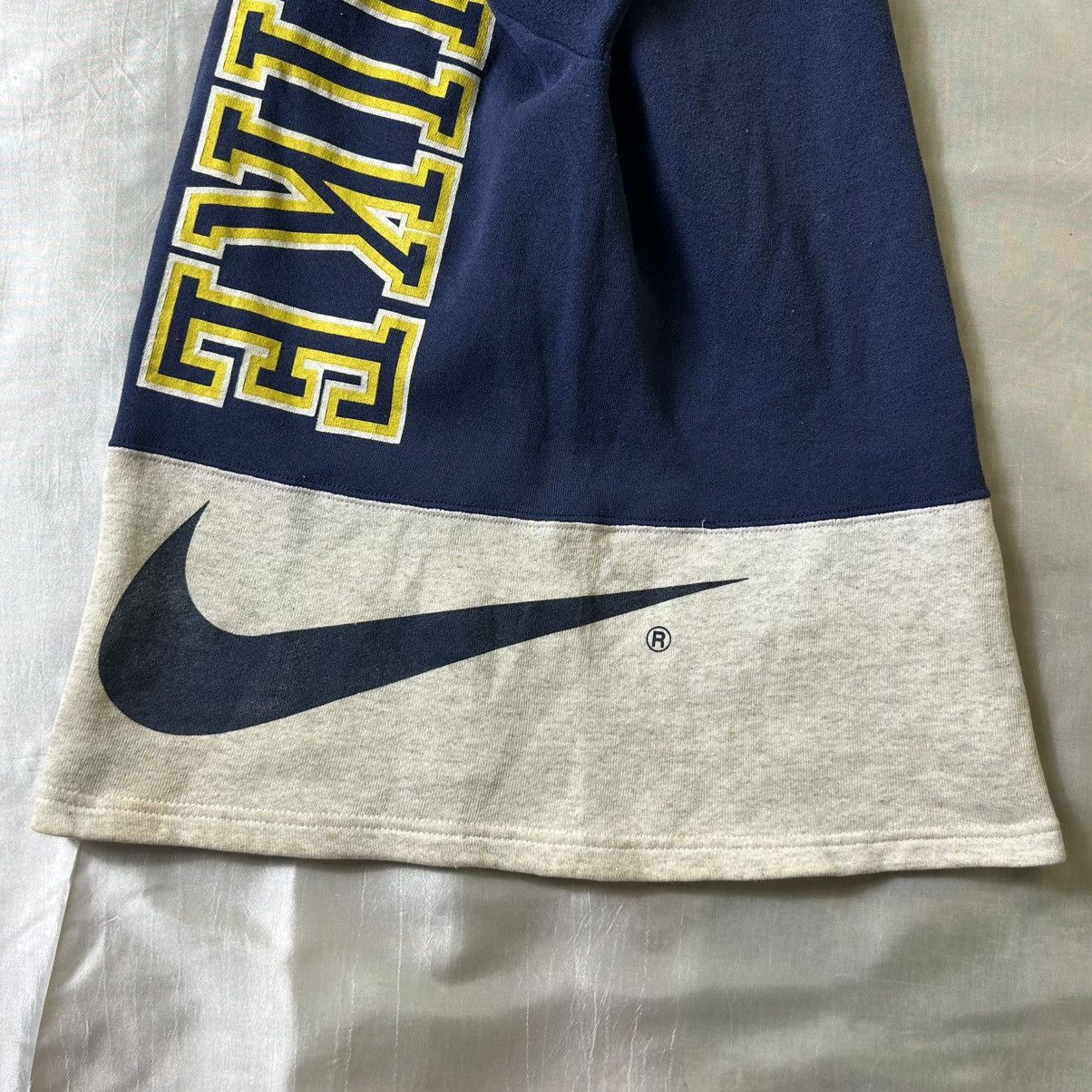 Nike Vintage 90s Nike Big Logo Hoodie Size S / US 4 / IT 40 - 6 Thumbnail