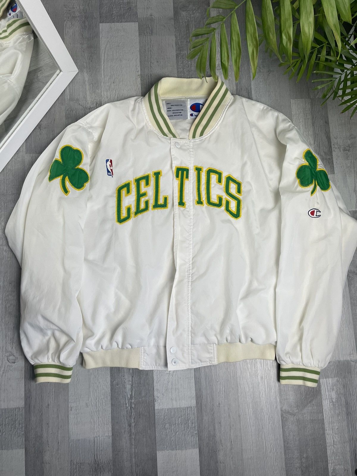 Champion × NBA × Vintage Boston Celtics Vintage 90s NBA Basketball Bomber Jacket Size US L / EU 52-54 / 3 - 1 Thumbnail