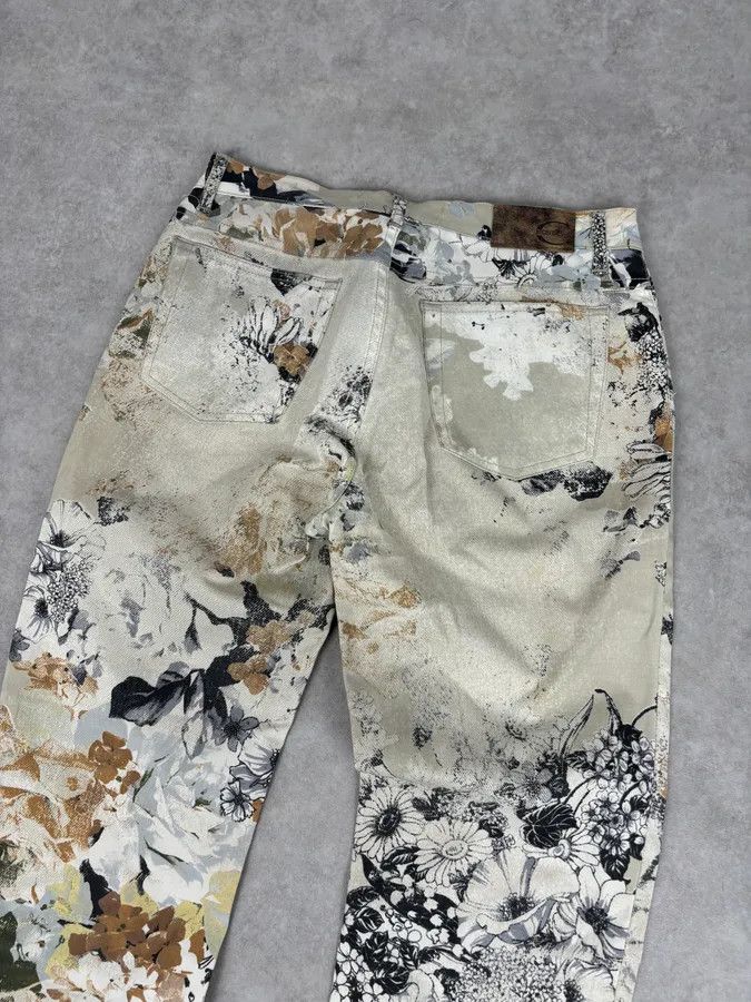 Just Cavalli 2000s Cavalli Cream Floral Fantasy Pants Size US 30 / EU 46 - 7 Thumbnail