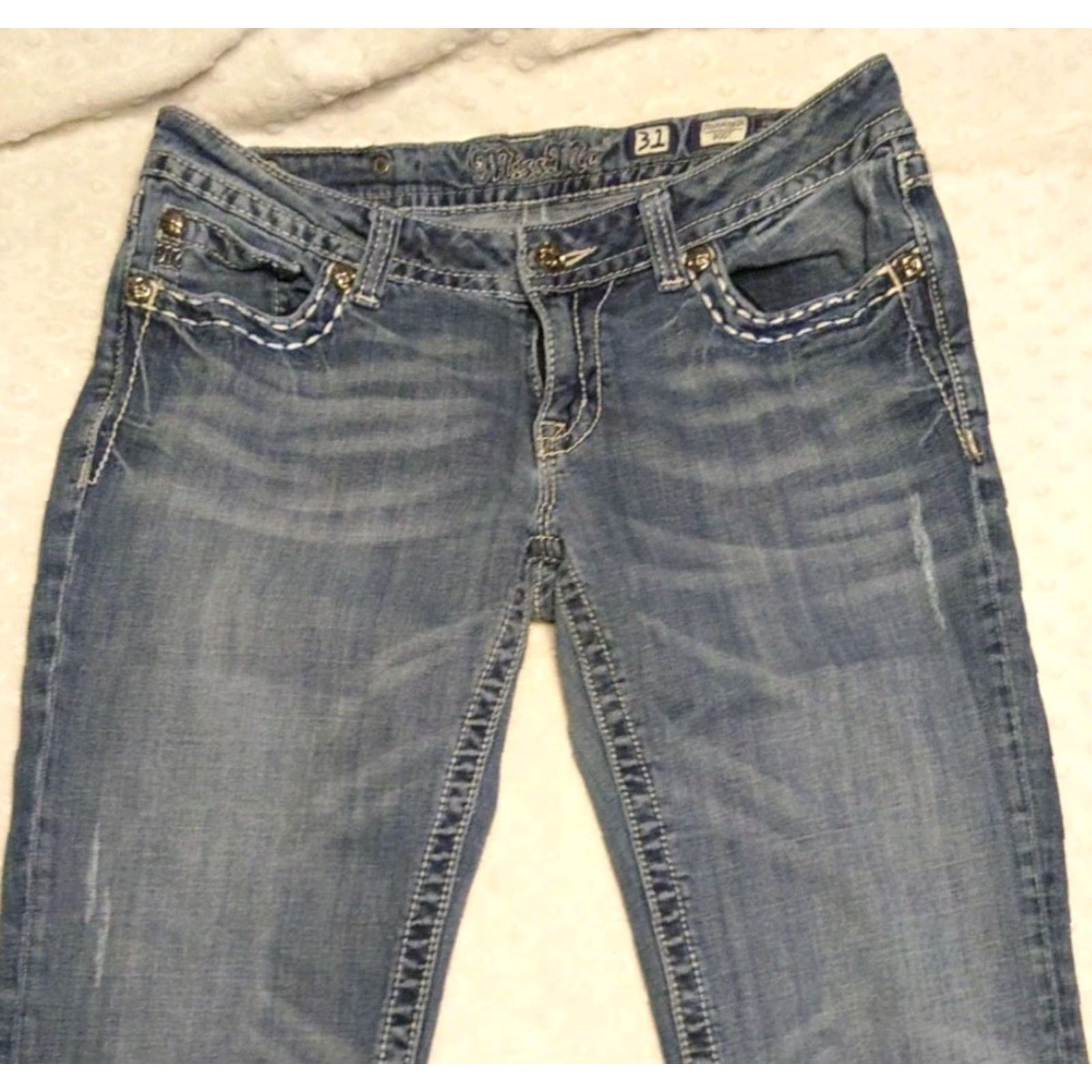 Miss Me Miss Me Jeans Women's Blue Bootcut 32x30 Denim Embroidered Rhinestone Studded Fleur-de-lis 5-Pocket Modern Regular Mens Womens Girls Size 24" / US 00 / IT 34 - 4 Thumbnail