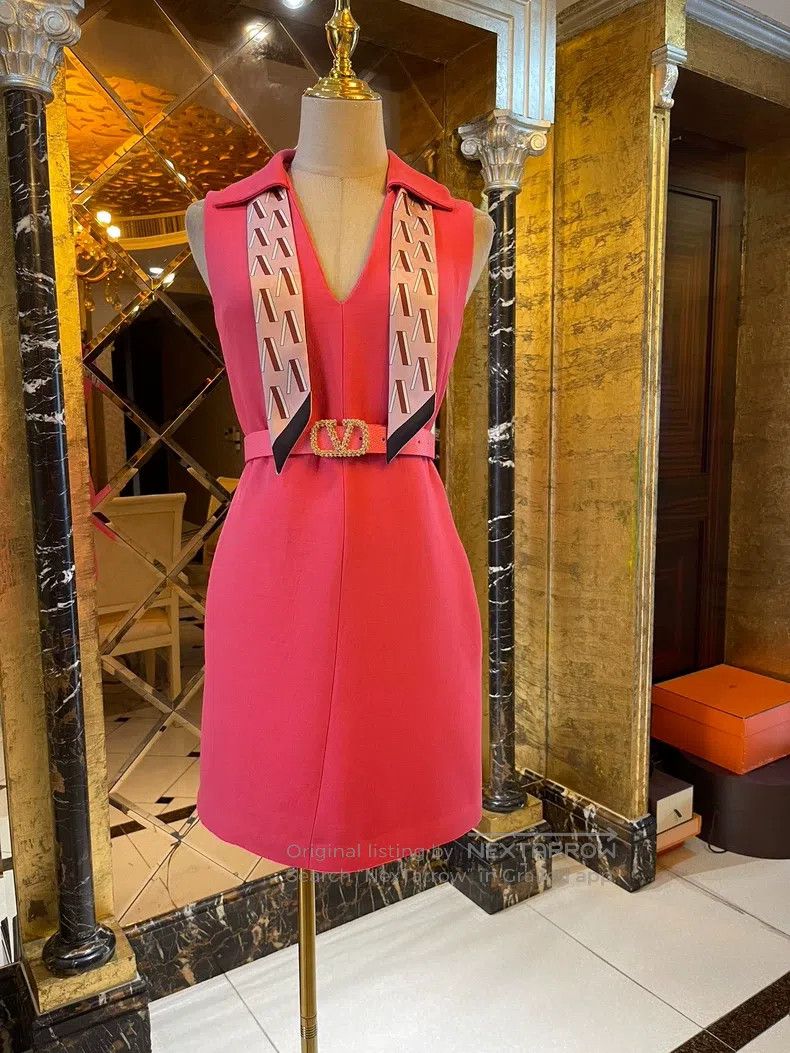 Valentino Valentino Rose red dress Size M / US 6-8 / IT 42-44 - 4 Thumbnail