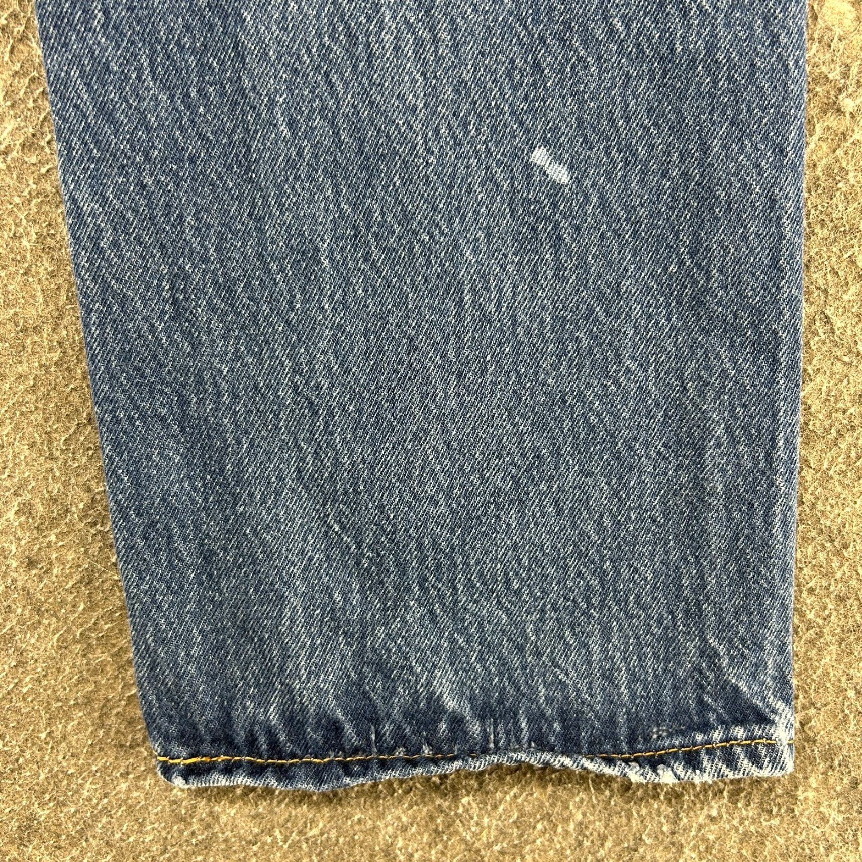 Levi's Levi's Jeans Men 32x34 501 Levi's 501 Series Medium Wash Blue Regular Straight Distressed Pockets 5-Pocket Denim Button Fly Size US 32 / EU 48 - 6 Thumbnail