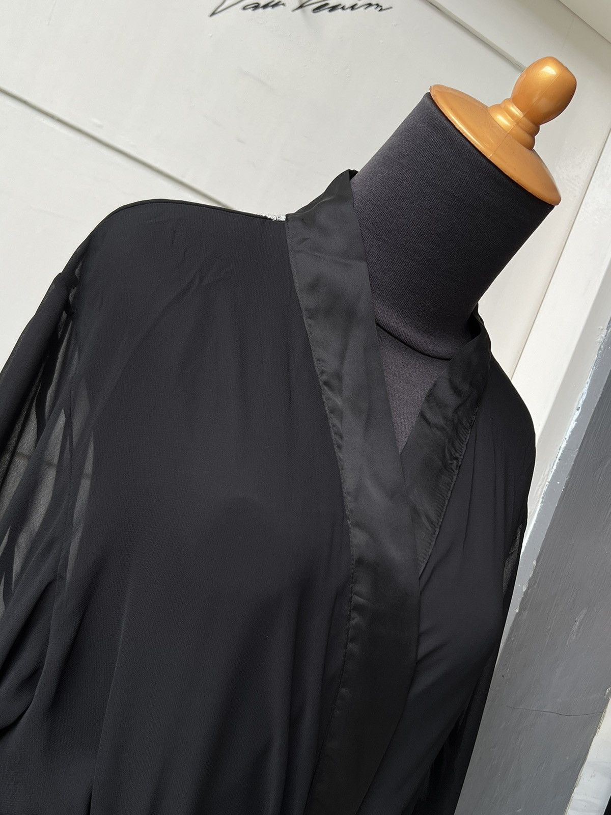 Other VERA WANG For Fidelia Black Mesh Kimono Size US M / EU 48-50 / 2 - 4 Thumbnail