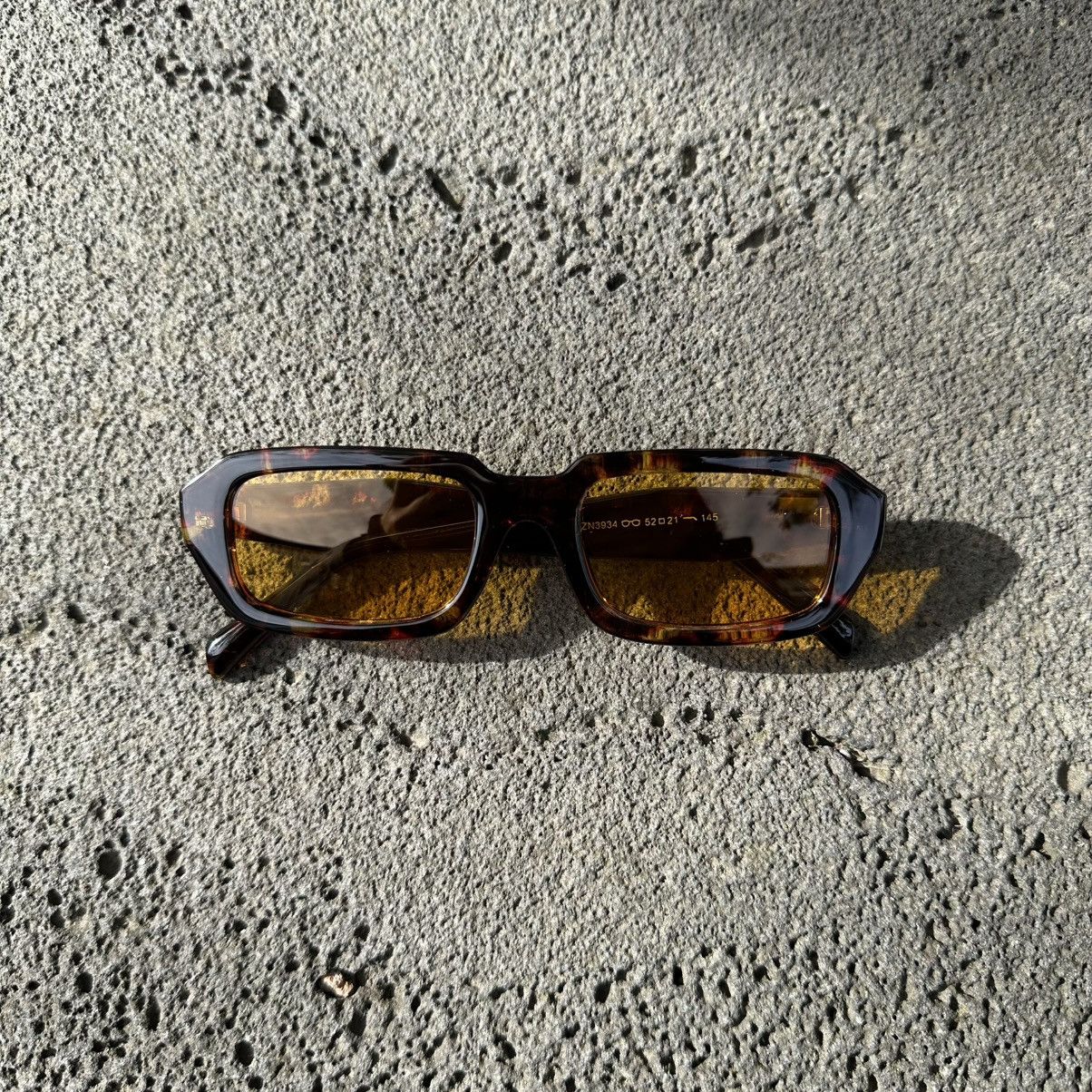 Other SUNGLASSES BRAND NEW CLASSIC RETRO VINTAGE QZ972-3934-01 Size ONE SIZE - 1 Thumbnail