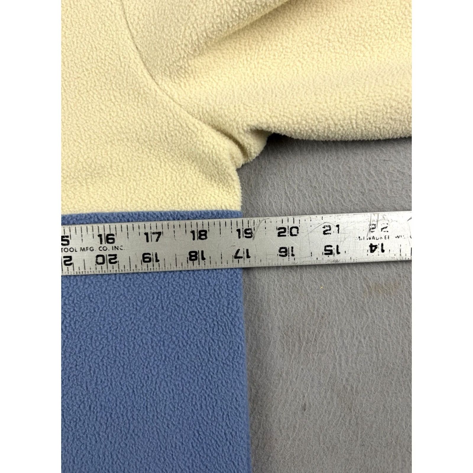 Cotopaxi Cotopaxi Fleece Pullover Shirt Womens Small White Blue Multicolor Logo Zip Mock Neck Pullover Hiking Activewear 90s Retro Size S / US 4 / IT 40 - 5 Thumbnail