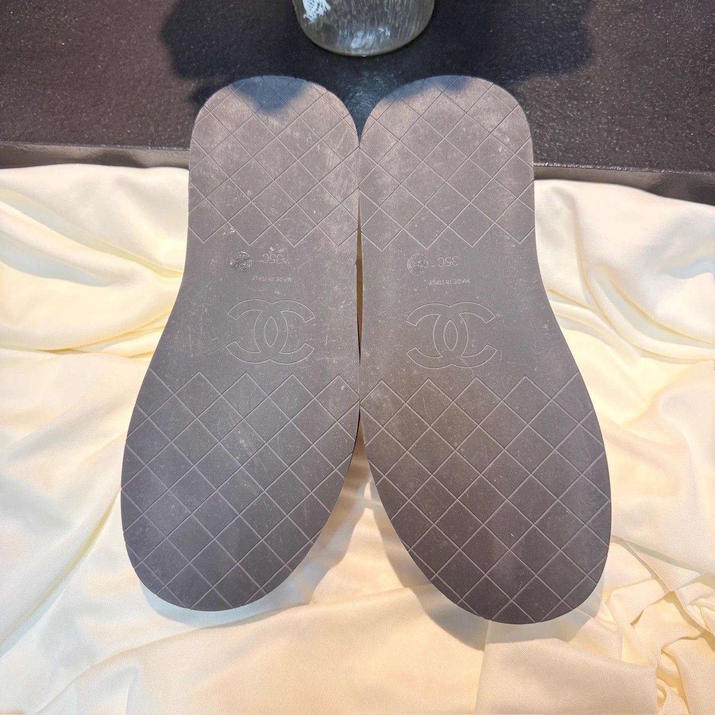 Chanel CHANEL Black & Pink Double C Mule EUR35 99new Size US 4.5 / IT 34.5 - 6 Thumbnail