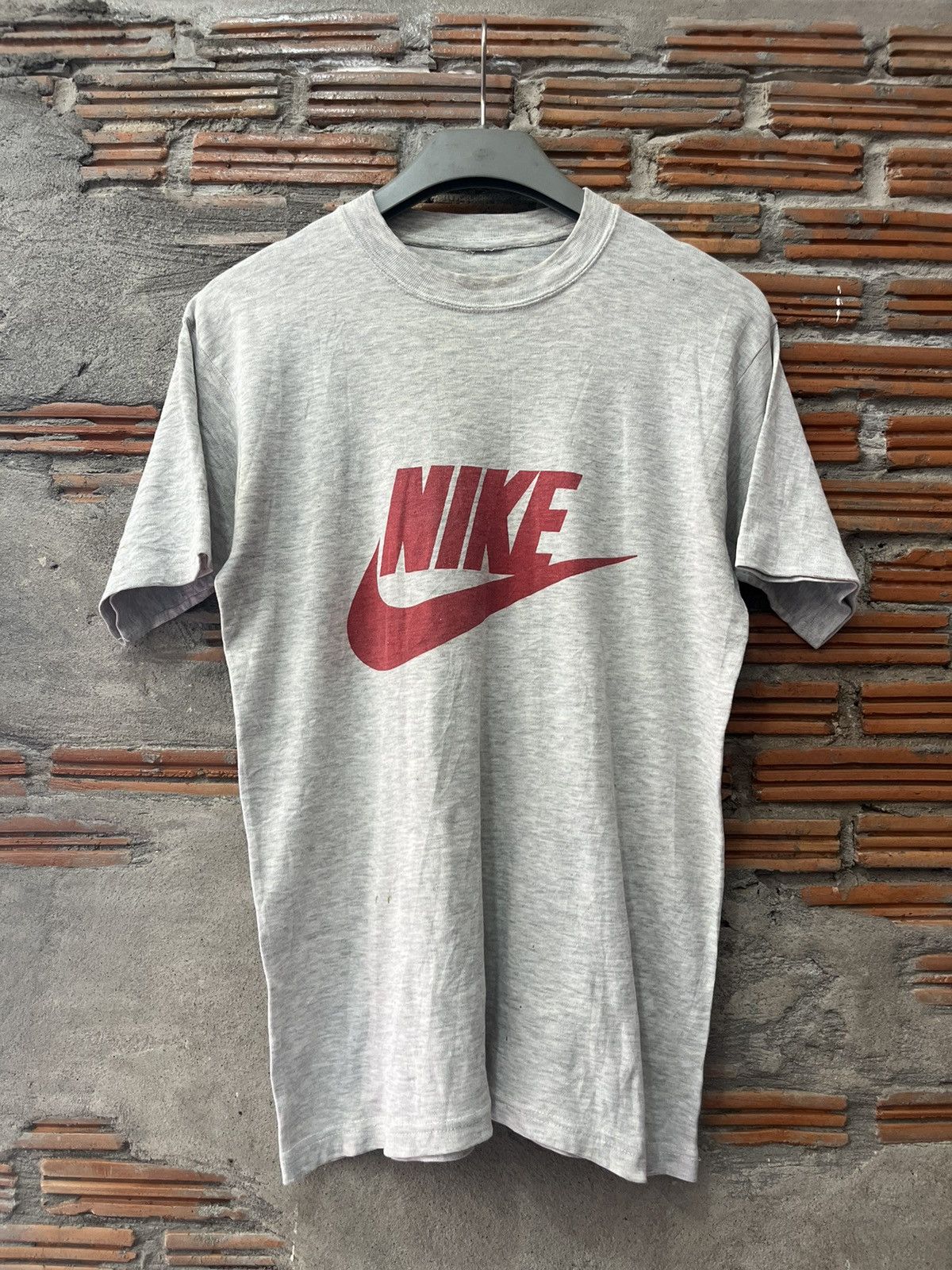 Nike Vintage NIKE Logos cotton/rayon/polyester 90’s Tshirt Size US M / EU 48-50 / 2 - 2 Thumbnail
