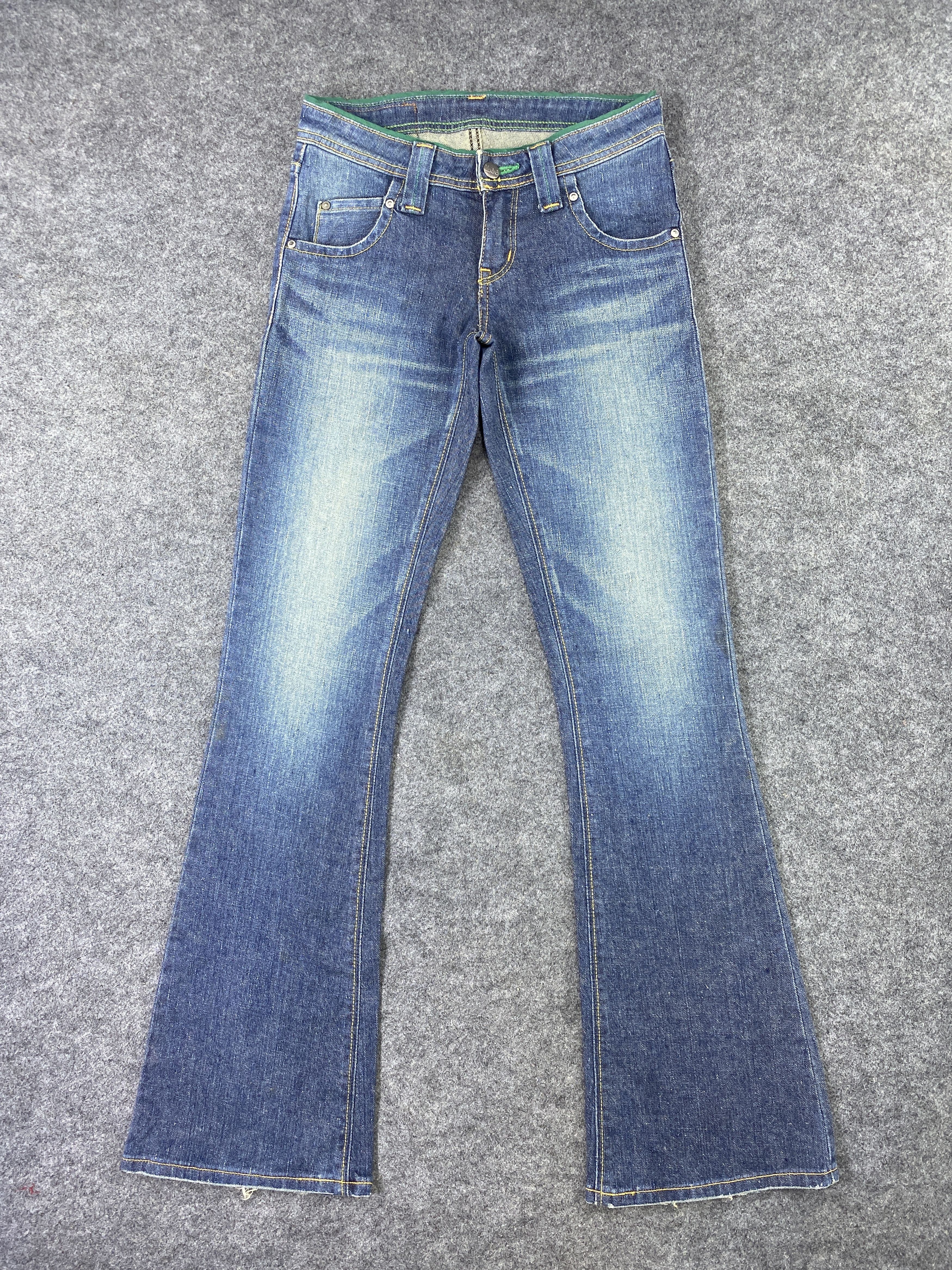 Lee Vintage Lee Blue Wash bootcut Jeans - J1000 Size 27" / US 4 / IT 40 - 1 Thumbnail