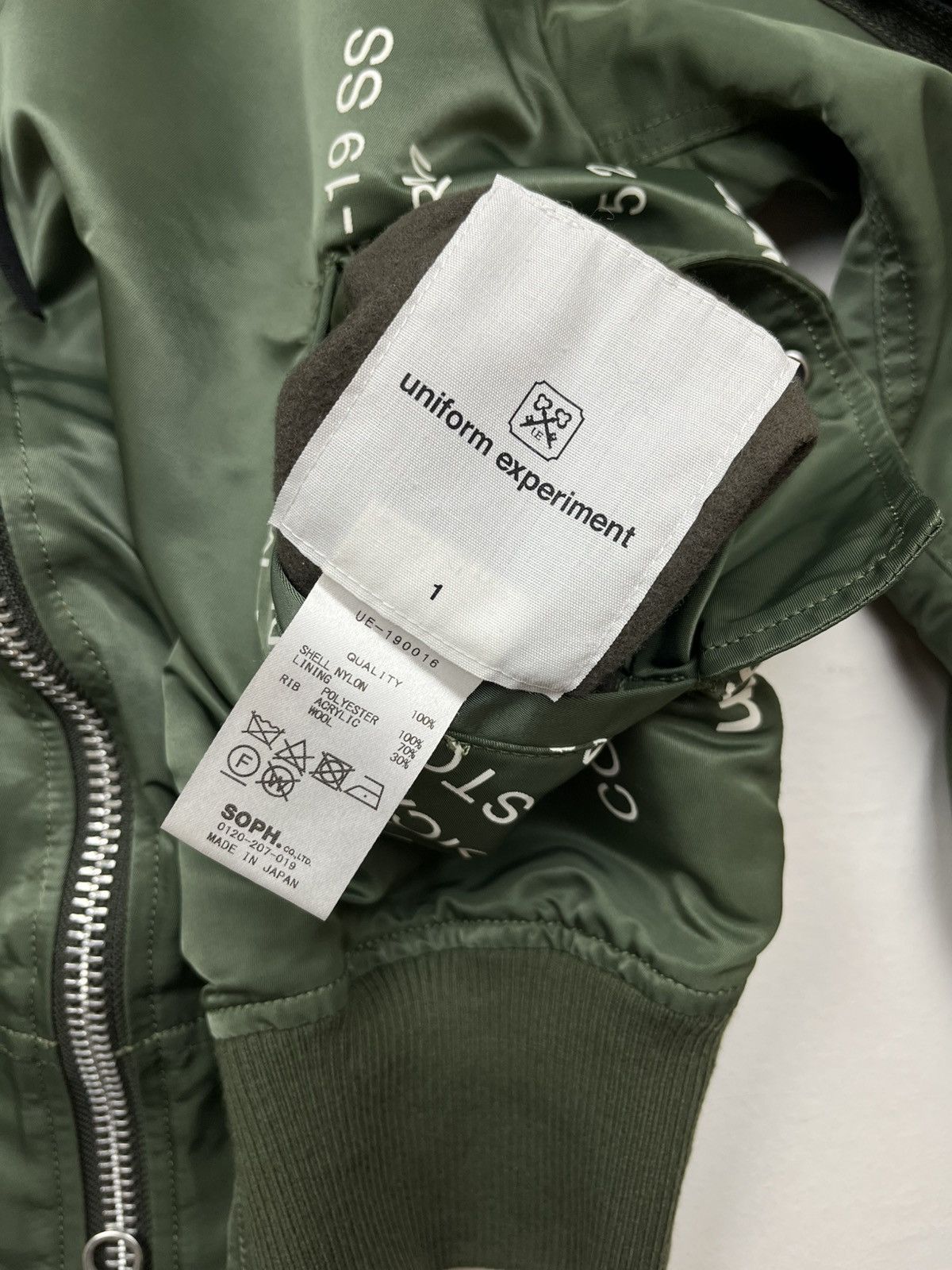 uniform experiment Uniform Experiment 19SS Graffiti Reversible MA-1 Jacket Size US XS / EU 42 / 0 - 8 Thumbnail