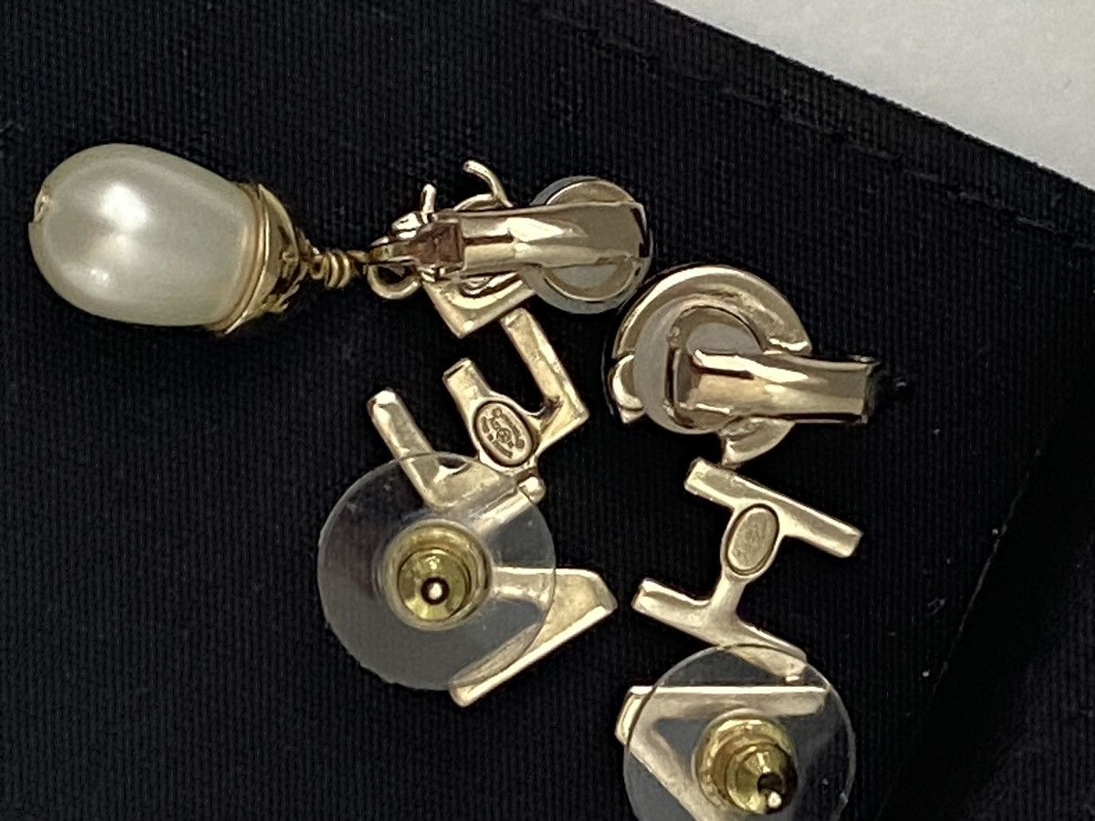 Chanel Authentic Chanel earrings Size ONE SIZE - 10 Thumbnail