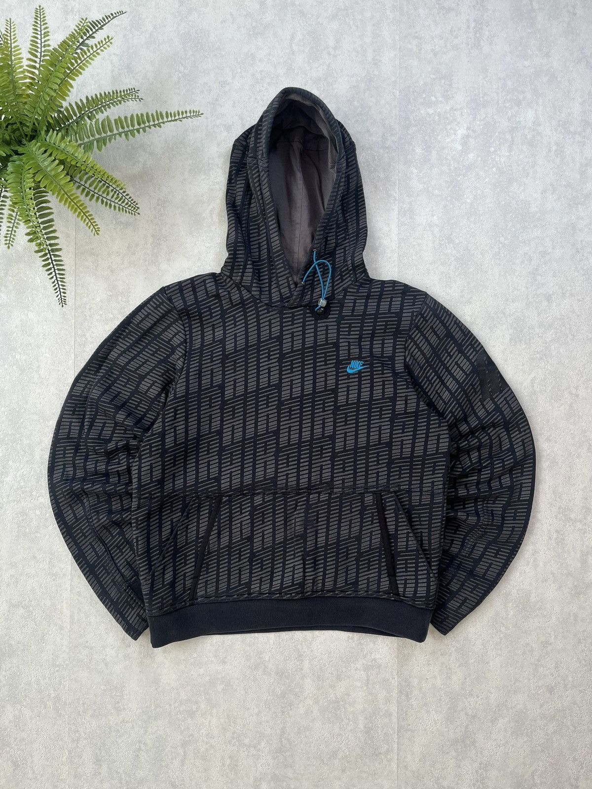Nike × Vintage 00s Nike Air Vintage Y2K Monogram Retro Pullover Hoodie Size US S / EU 44-46 / 1 - 1 Thumbnail