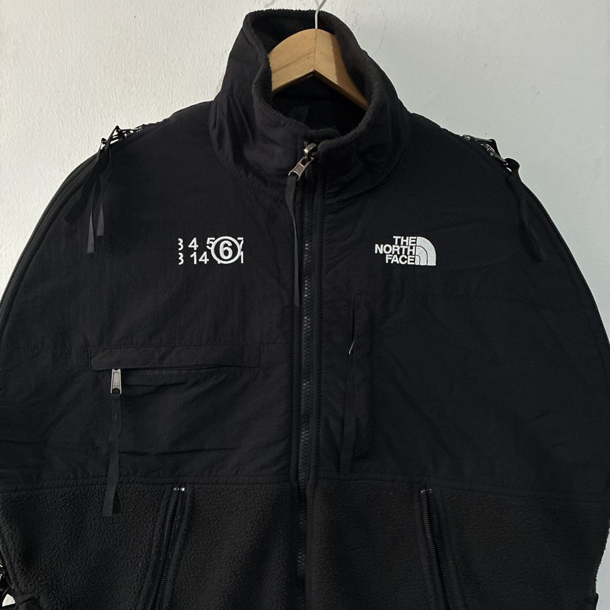 Maison Margiela × The North Face MM6 Maison Margiela x The North Face Circle Vest Size US M / EU 48-50 / 2 - 2 Thumbnail