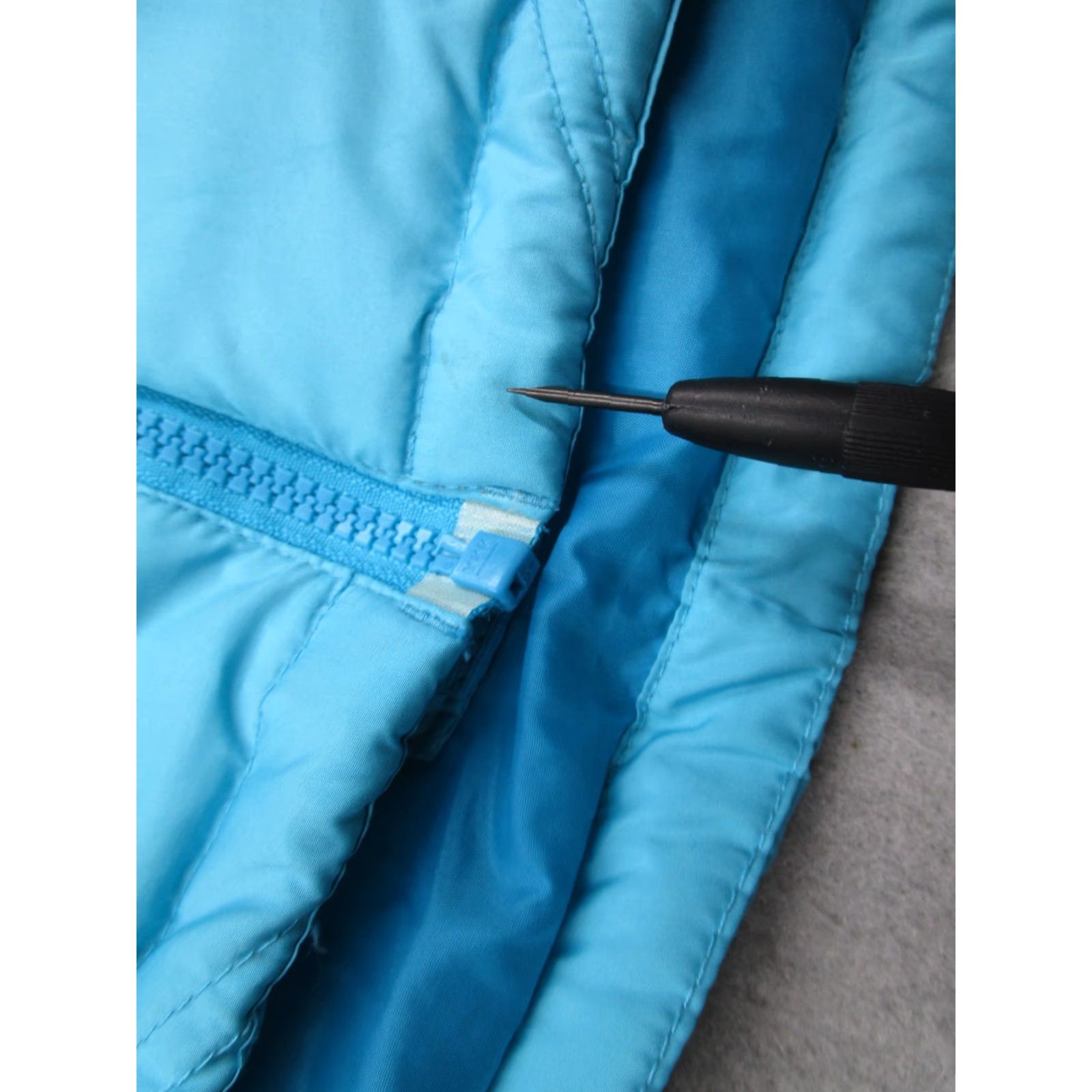 Vintage Cabelas Vest Women XL Blue Goose Down 650 Full Zip Puffer Travel Gorpcore Size XL / US 12-14 / IT 48-50 - 5 Thumbnail