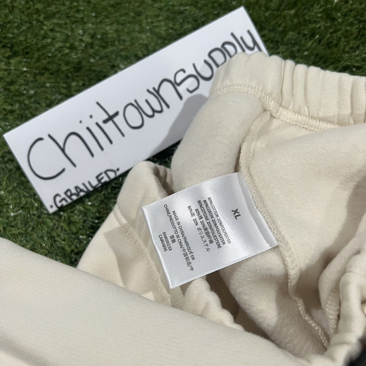 Essentials Fear Of God Essentials Eggshell Sweats Size XL Size US 36 / EU 52 - 4 Thumbnail