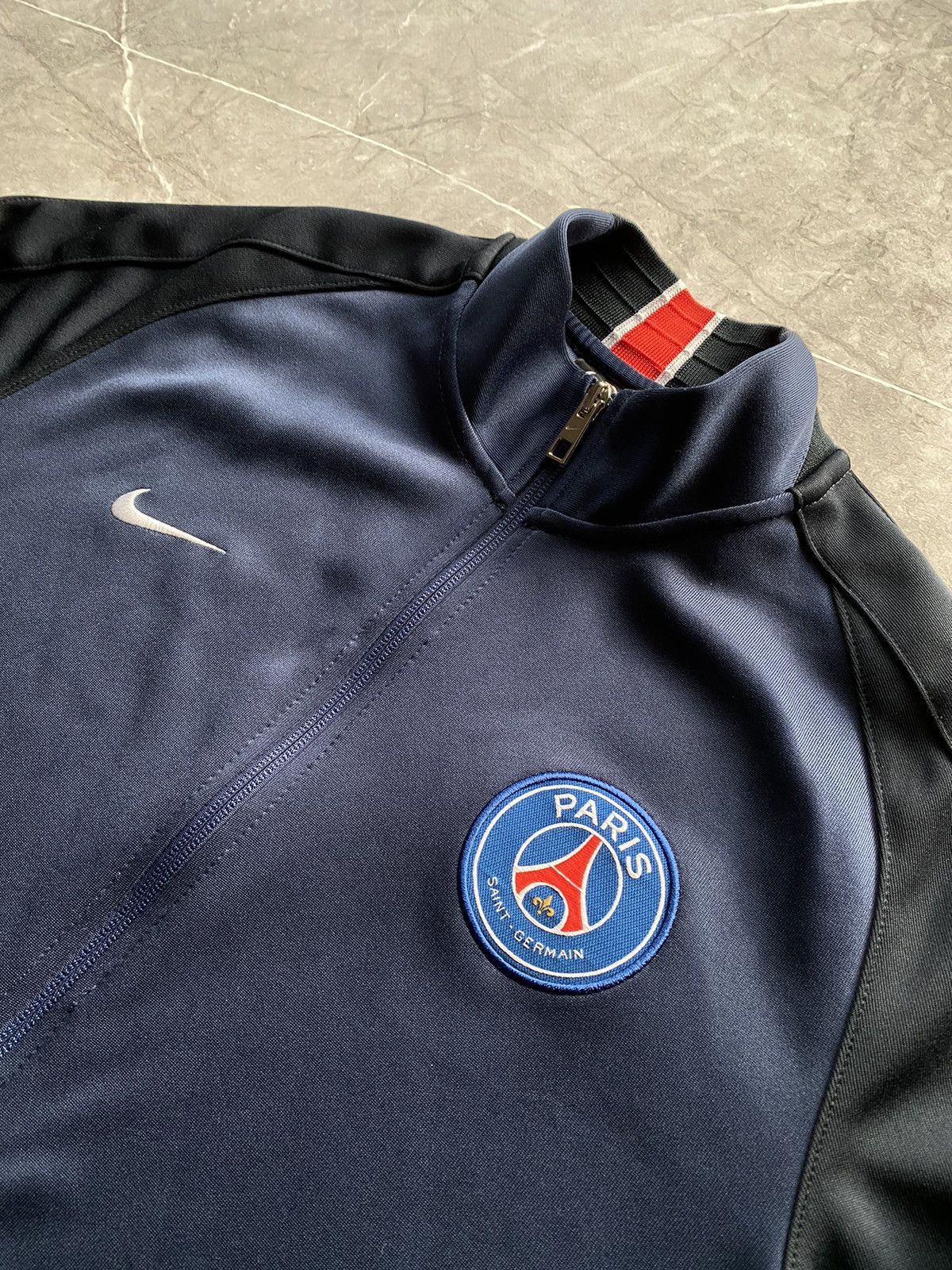 Nike Vintage 2015 Nike PSG Paris Saint German Track Jacket Size US M / EU 48-50 / 2 - 4 Thumbnail
