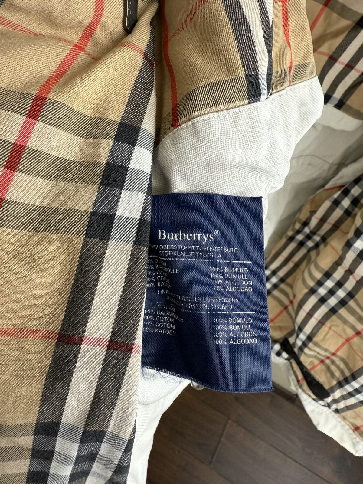 Burberry Burberrys of London Hooded Rain Coat Jacket Beige Size L |G1 Size US L / EU 52-54 / 3 - 15 Thumbnail
